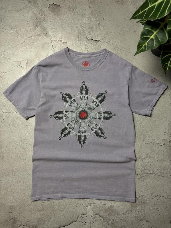 Other Red Hot Chili Peppers Unlimited Love 2022 Tour T-Shirt Size US M / EU 48-50 / 2 - 10 Thumbnail
