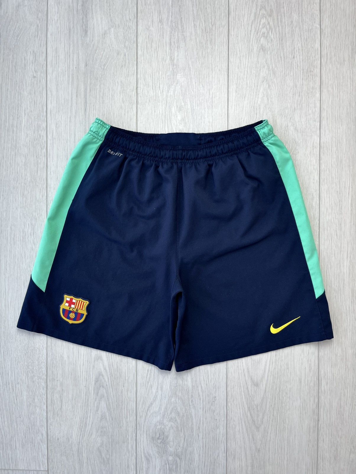 Nike Nike Barcelona Soccer Shorts Football Blokecore Y2K Messi Size US 30 / EU 46 - 1 Thumbnail