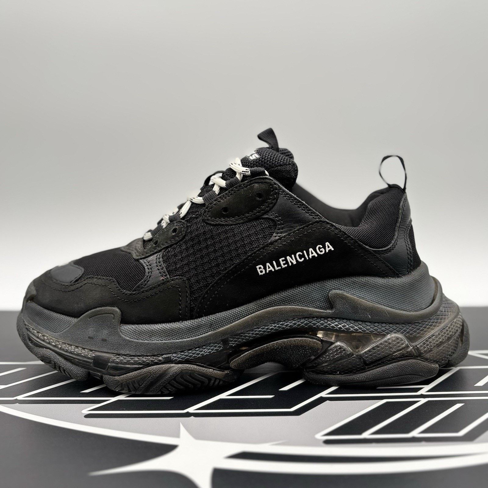 Balenciaga Balenciaga Triple S ' Black ' | GOOD CONDITION! Size US 9 / EU 42 - 11 Thumbnail