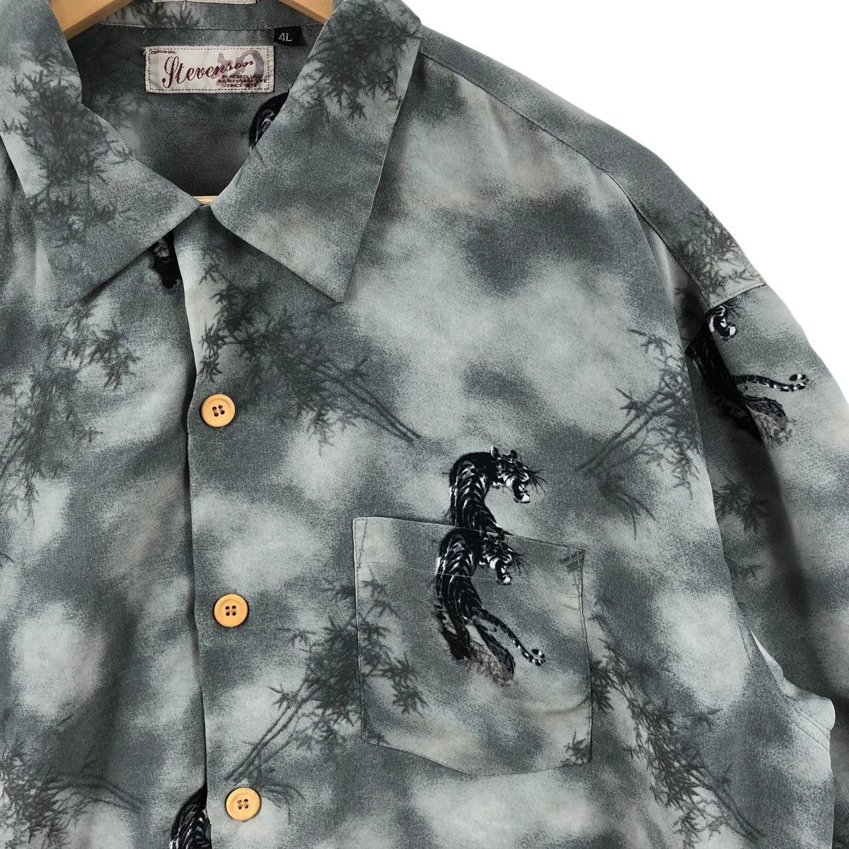 Vintage Vintage STEVENSON RAYON PANTHER Hawaii Rayon Shirt Size US L / EU 52-54 / 3 - 3 Thumbnail