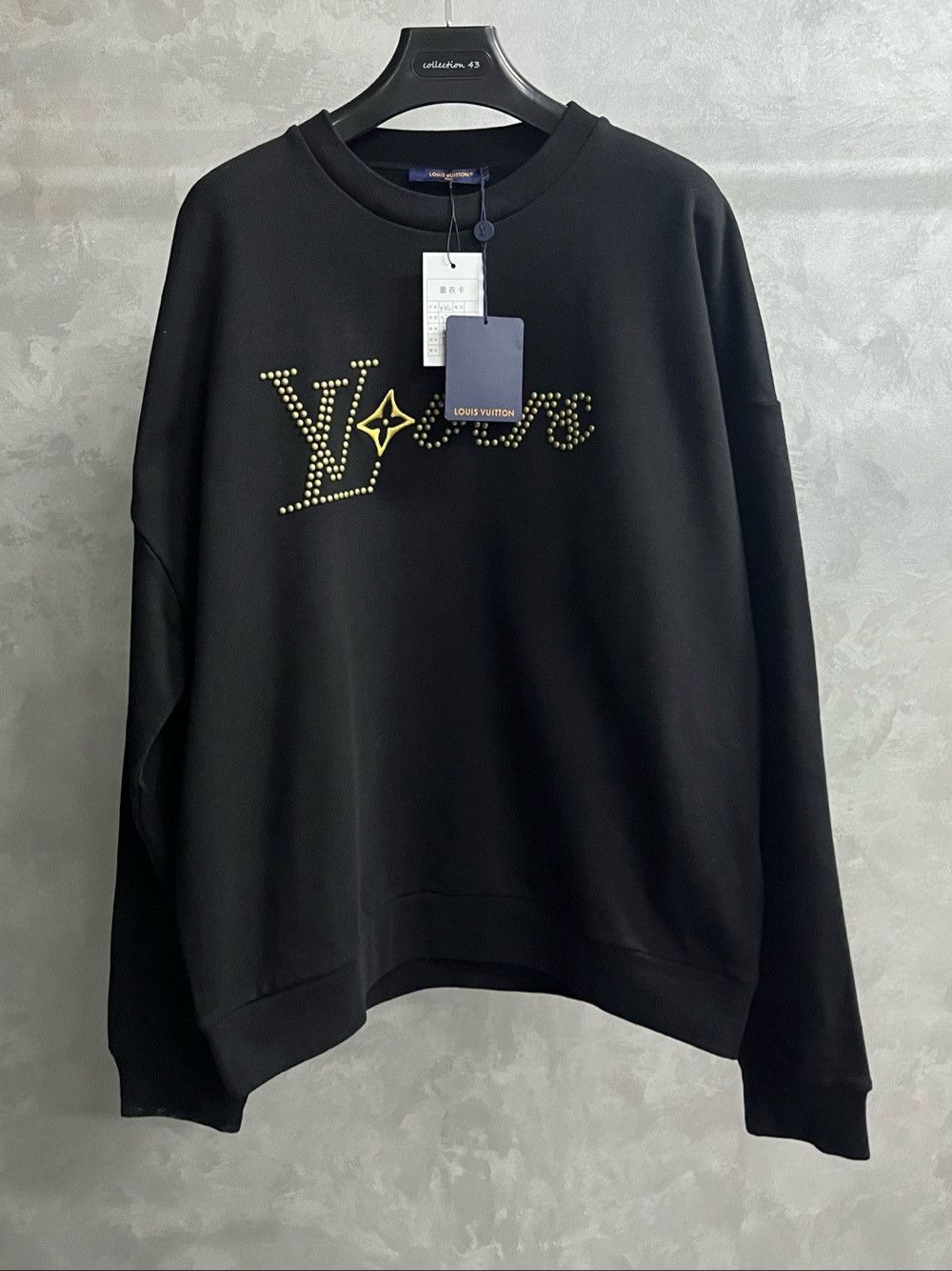 Louis Vuitton Louis Vuitton Studded Logo Sweatshirt Size XXL Size US XXL / EU 58 / 5 - 1 Thumbnail