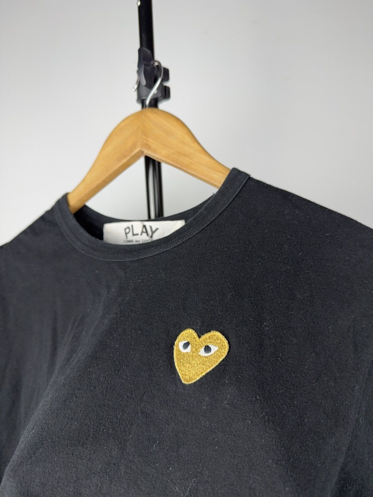 CDG by Comme des Garcons Comme des Garçons PLAY Gold Heart Black Tee Made in Japan Size US L / EU 52-54 / 3 - 5 Thumbnail