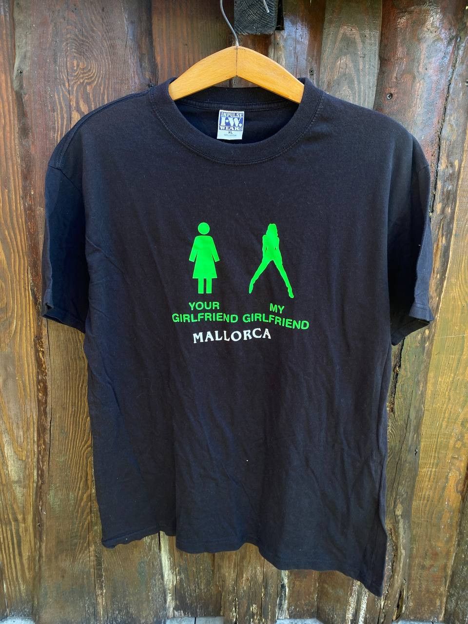 Vintage Archive 2000s “Your Girlfriend / My Girlfriend” Mallorca Size US XL / EU 56 / 4 - 1 Thumbnail