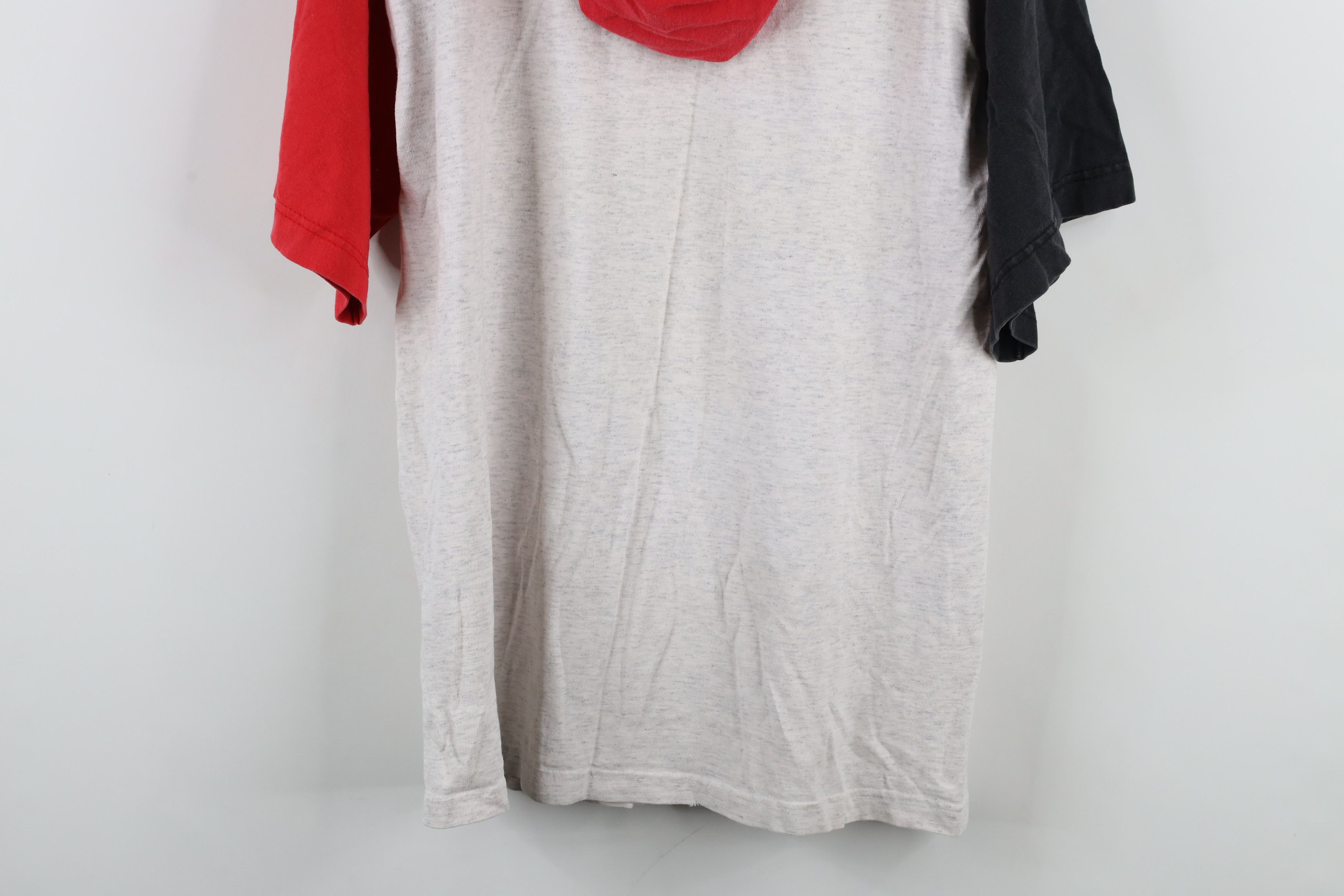 Vintage Vintage 90s Reds Baseball Short Sleeve Hooded T-Shirt USA Size US M / EU 48-50 / 2 - 16 Thumbnail