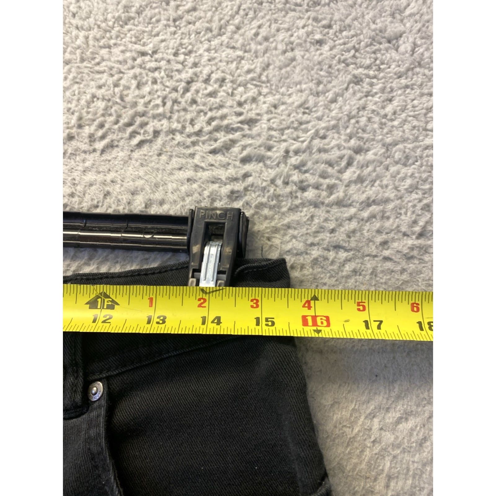 Gloria Vanderbilt Gloria Vanderbilt Jeans Ladies' 8 Amanda Denim Black Women Denim Jeans 28 Inseam 31 Waist Regular Size Type: Regular Womens Size 30" / US 8 / IT 44 - 6 Thumbnail
