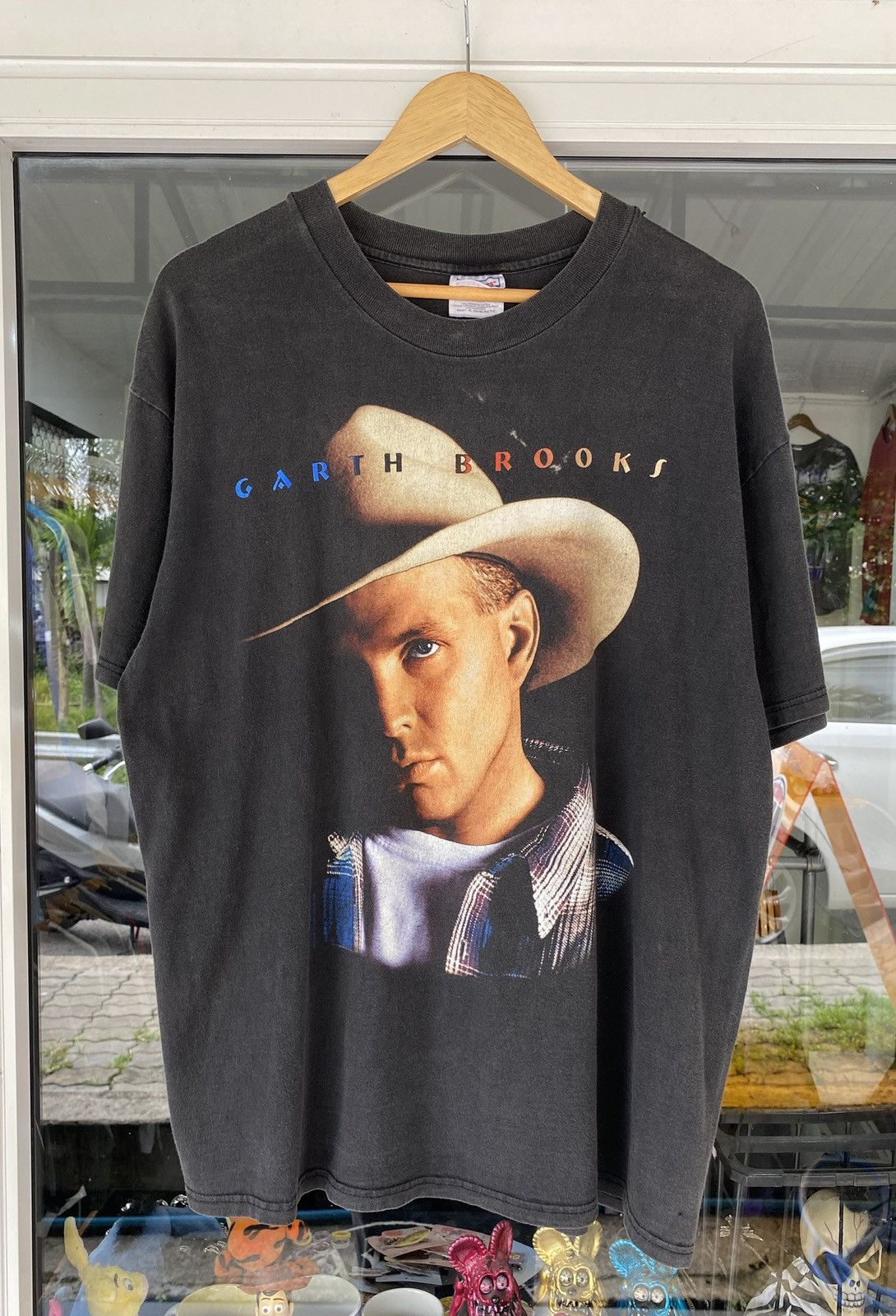 Other Garth brooks Size US XL / EU 56 / 4 - 2 Thumbnail