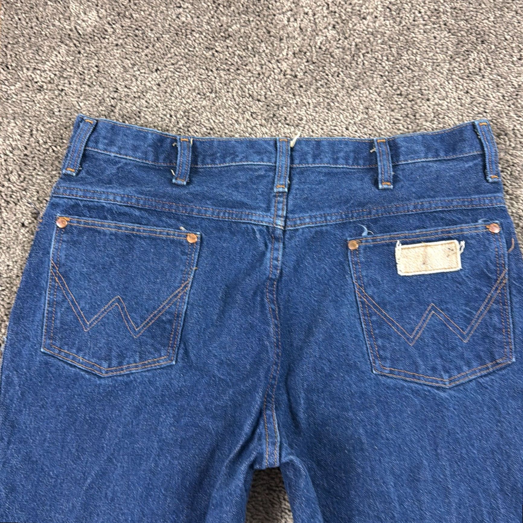 Wrangler VINTAGE Wrangler Jeans Mens 38 Straight Denim Blue Dark Wash 30 Inseam USA Wrangler 39912NV Jeans Size US 38 / EU 54 - 2 Thumbnail