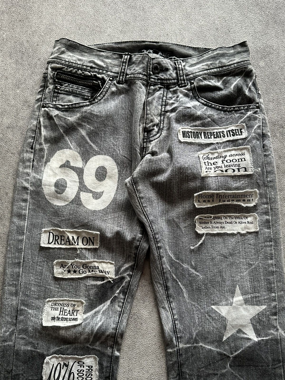 Tornado Mart 2000s In the Attic Punk Grunge Clawmark Faded Denim Jeans Size US 32 / EU 48 - 4 Thumbnail
