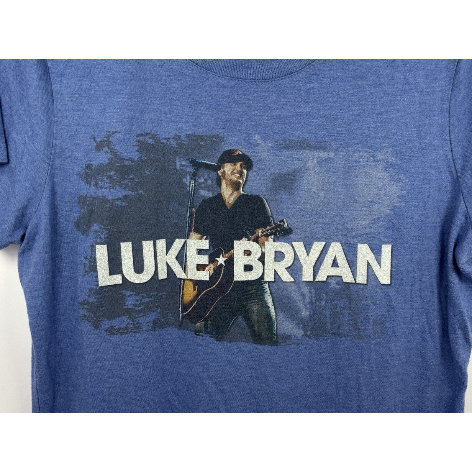 The Unbranded Brand Luke Bryan 2019 Tour Tee Women’s Large Blue Graphic Concert Size L / US 10 / IT 46 - 8 Thumbnail