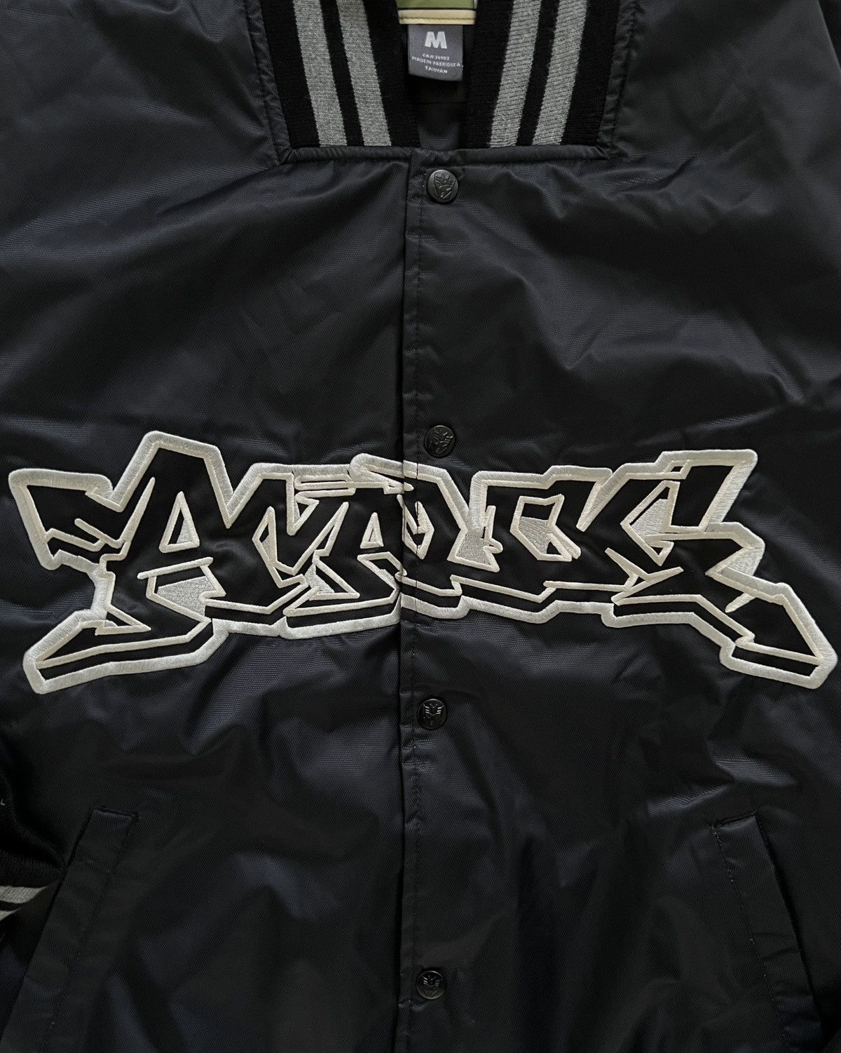 Analog Burton Analog 00s Graffiti Logo Padded Stadium Bomber Jacket Size US M / EU 48-50 / 2 - 5 Thumbnail
