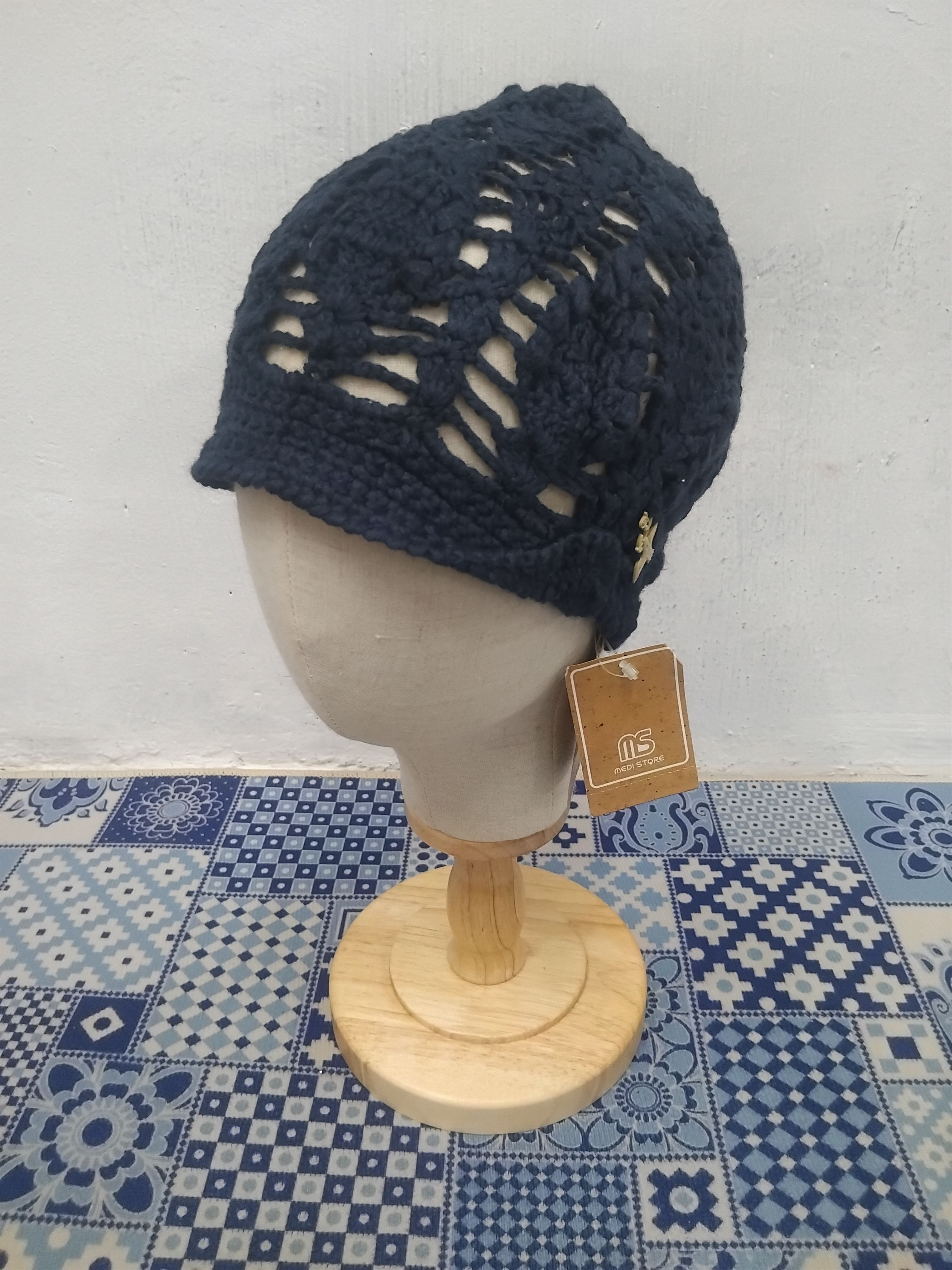 💥Odds blue colour beanie hat
