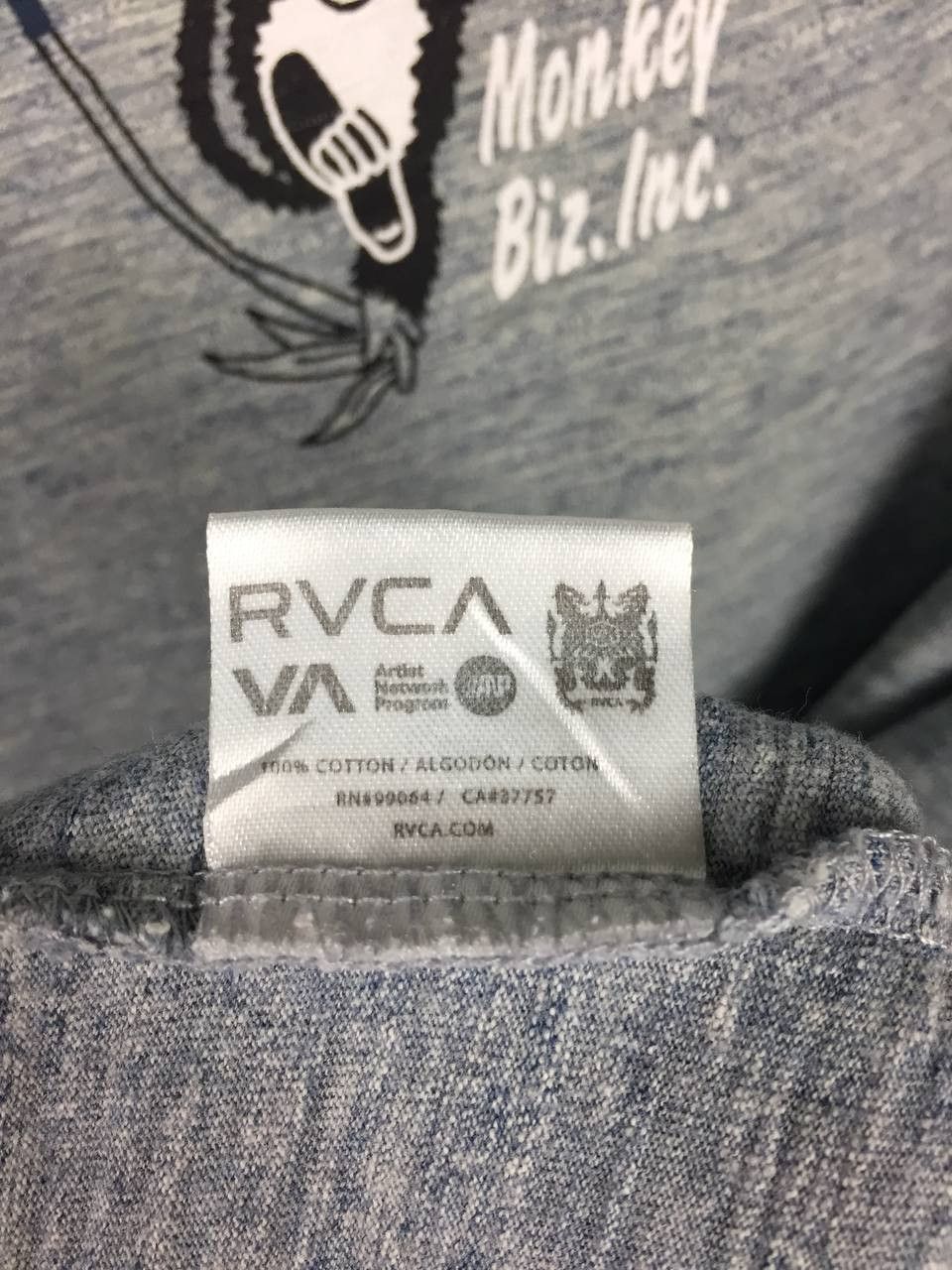 RVCA × Vintage RVCA Artis Network Program Monkey Biz.Inc. Graphic Tee Size US M / EU 48-50 / 2 - 9 Thumbnail