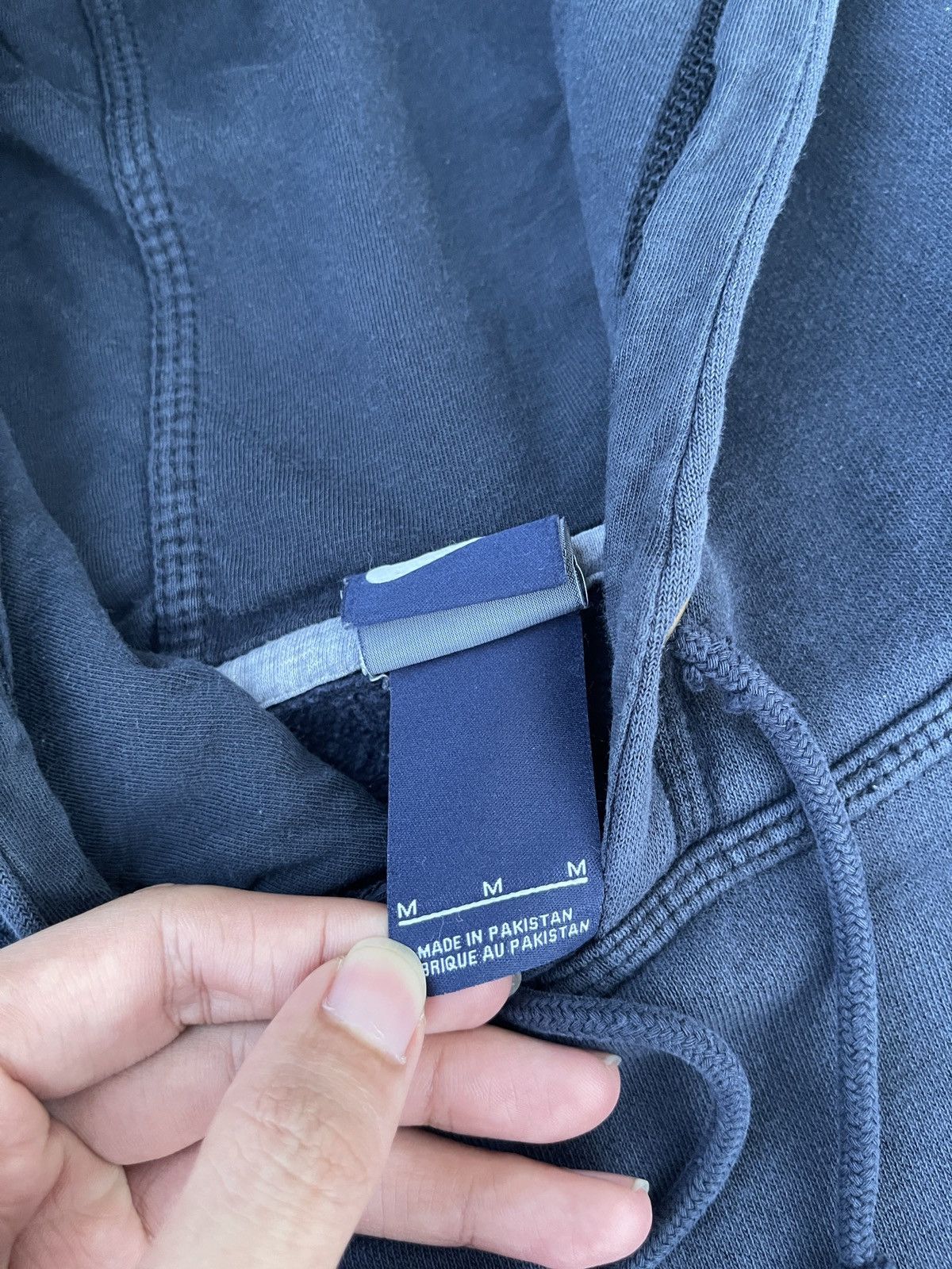 Nike × Vintage Vintage Nike Small Swoosh Pullover Hoodie Size US L / EU 52-54 / 3 - 12 Thumbnail