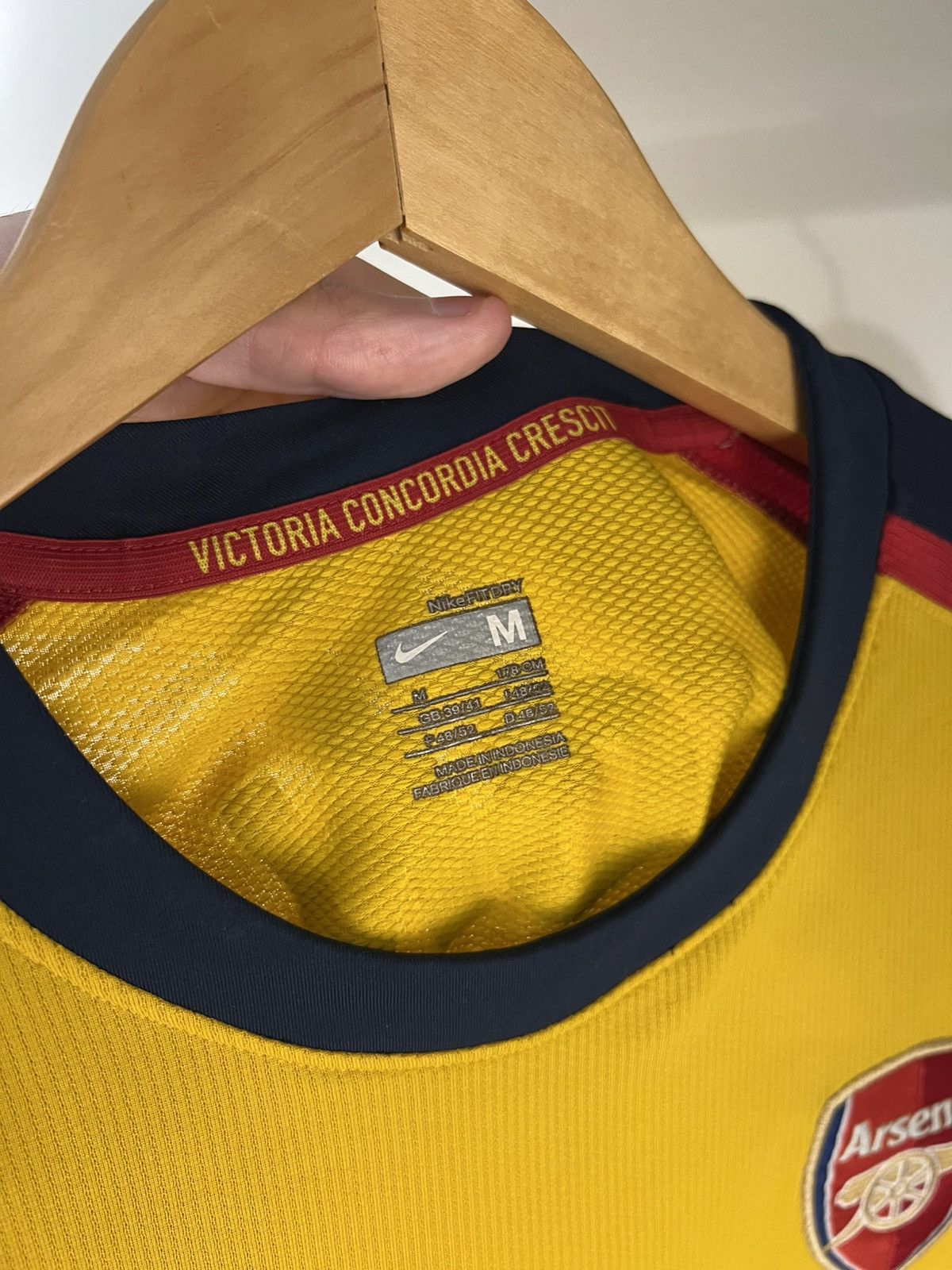 Nike VINTAGE NIKE FC ARSENAL LONDON ENGLAND SOCCER JERSEY RETRO Size US M / EU 48-50 / 2 - 15 Thumbnail