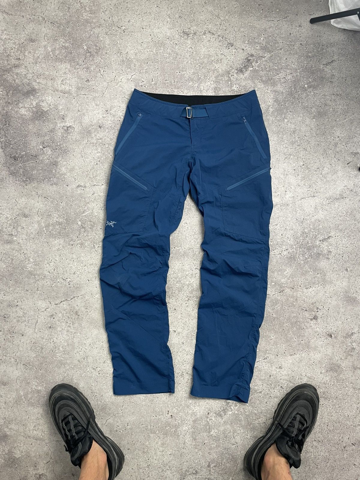 Arc'teryx Arcteryx pants nylon vintage small logo Gorpcore Size US 32 / EU 48 - 1 Thumbnail