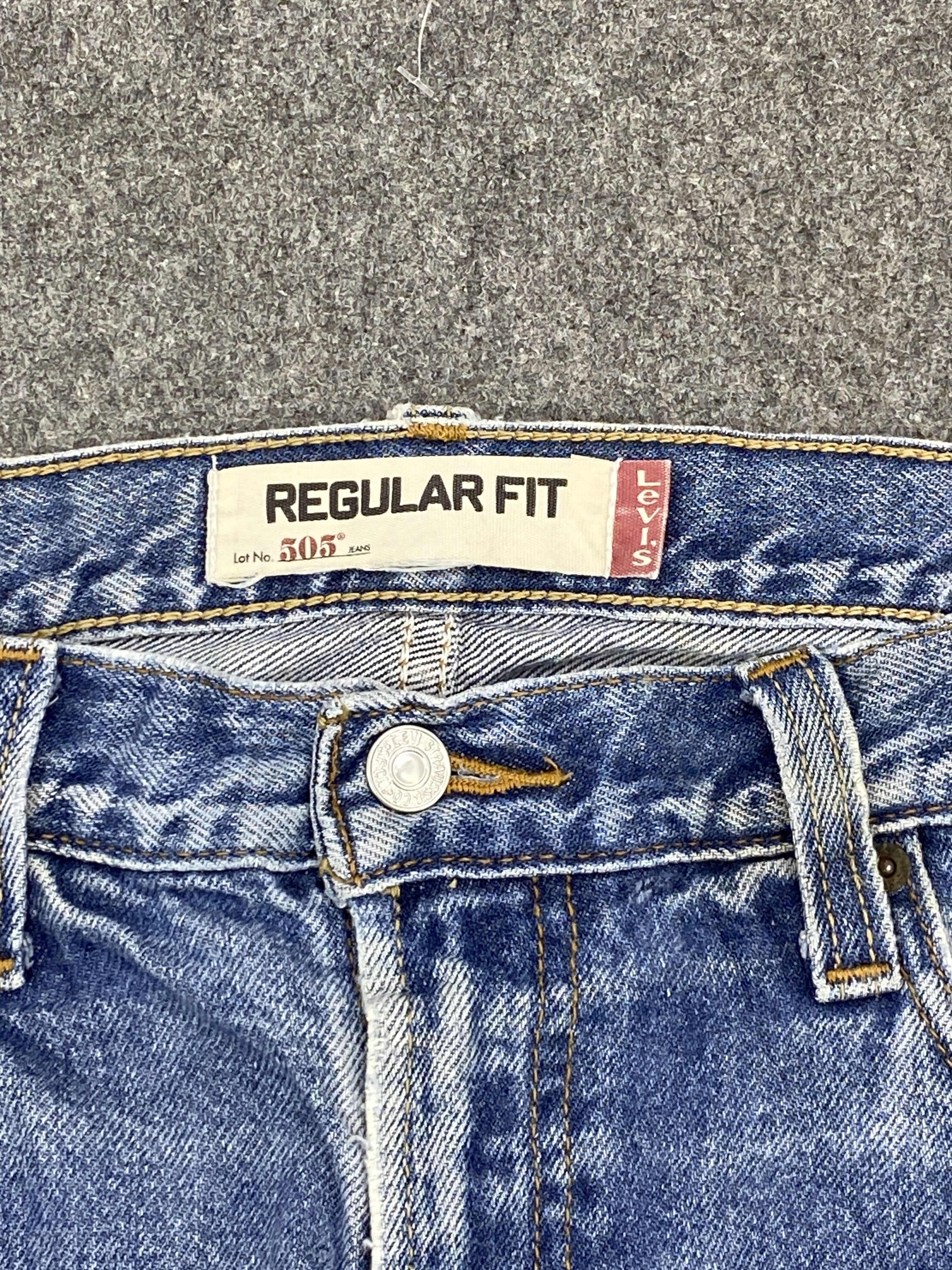 Levi's × Vintage Vintage Levis 505 Lightwash Faded Blue Denim DP2703 Size US 34 / EU 50 - 7 Thumbnail