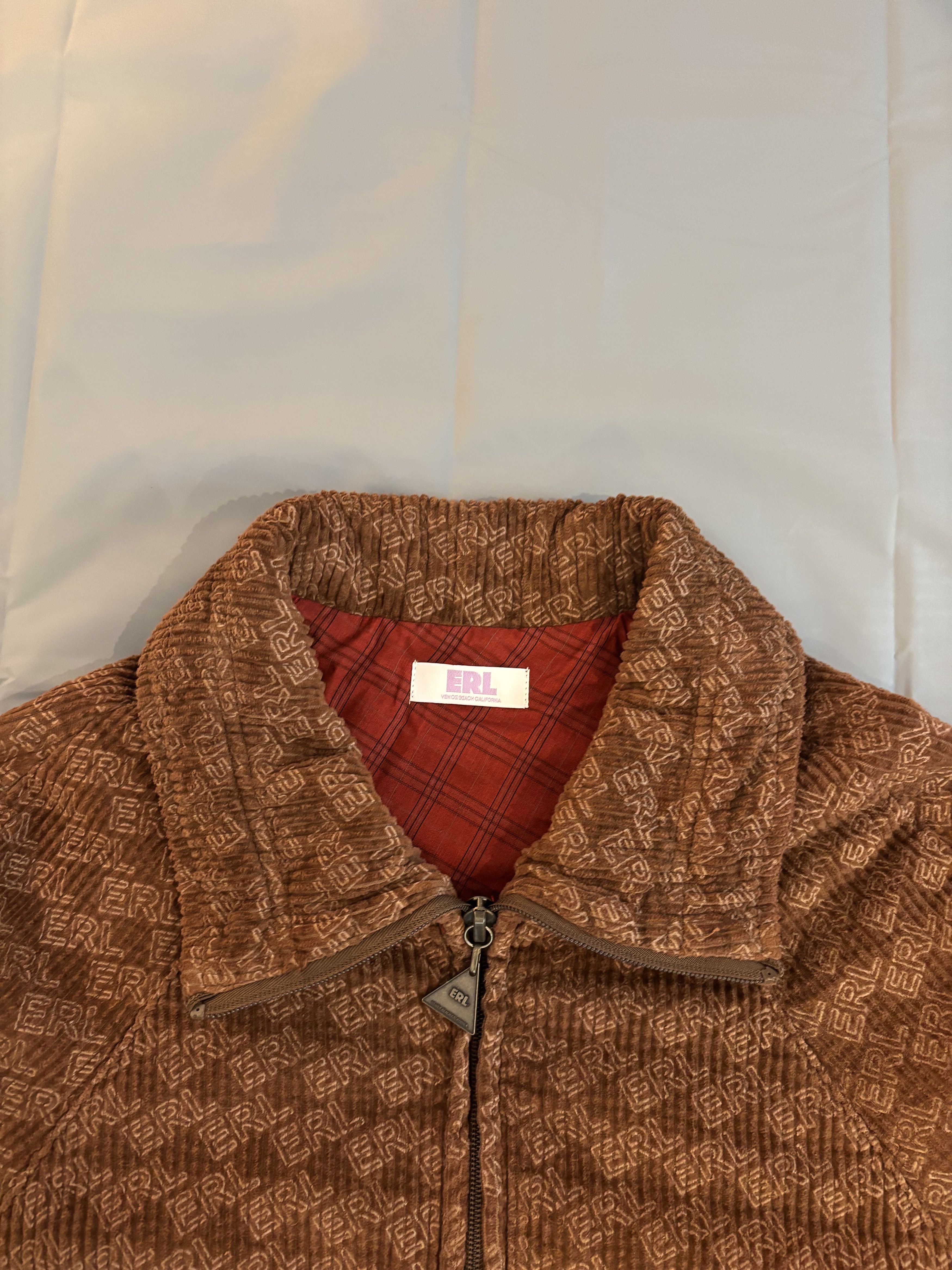 ERL Veste teddy bombers ERL monogramme marron en tbe Size US L / EU 52-54 / 3 - 8 Thumbnail