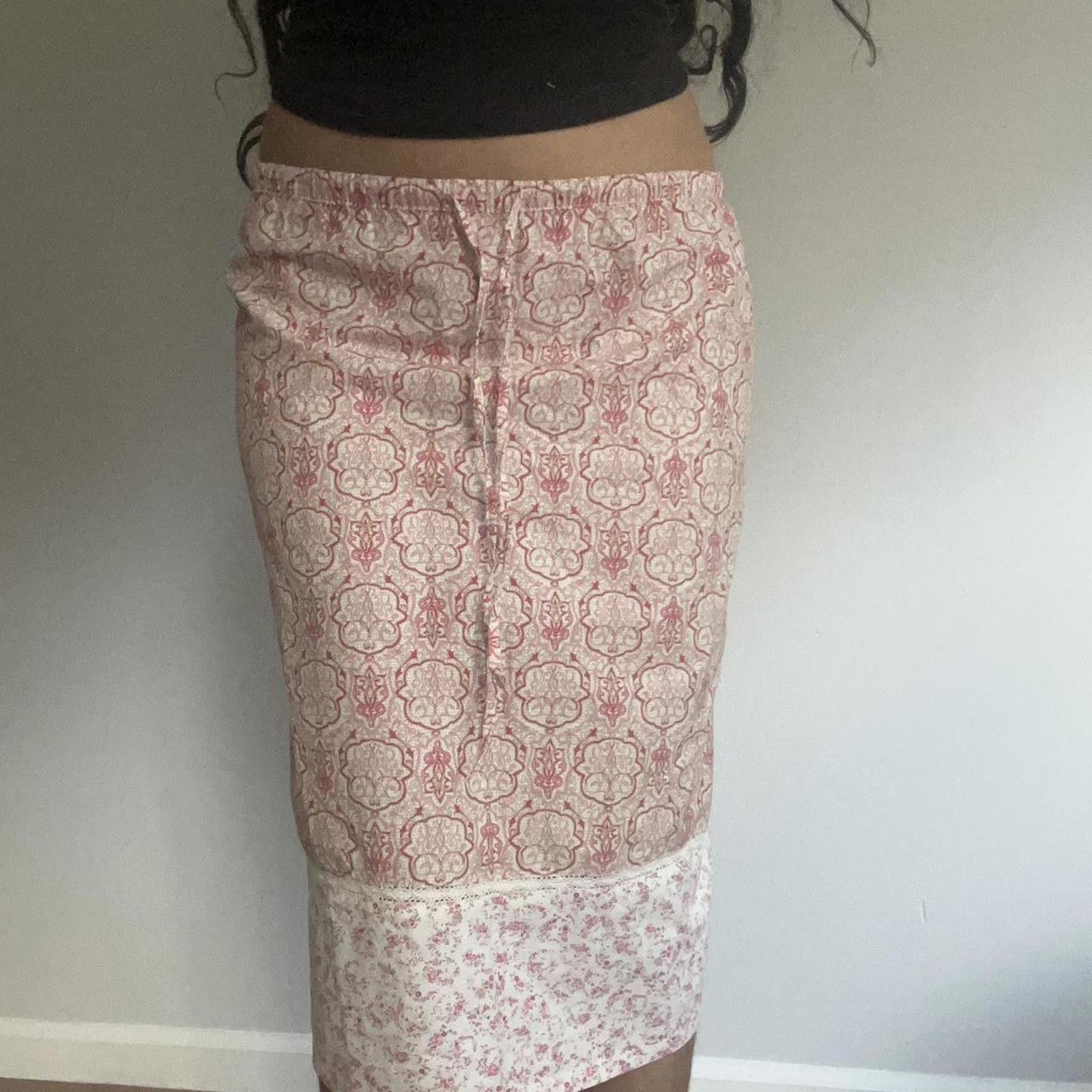 Other Pink and white midi skirt with a floral pattern Size 32" / US 10 / IT 46 - 1 Thumbnail