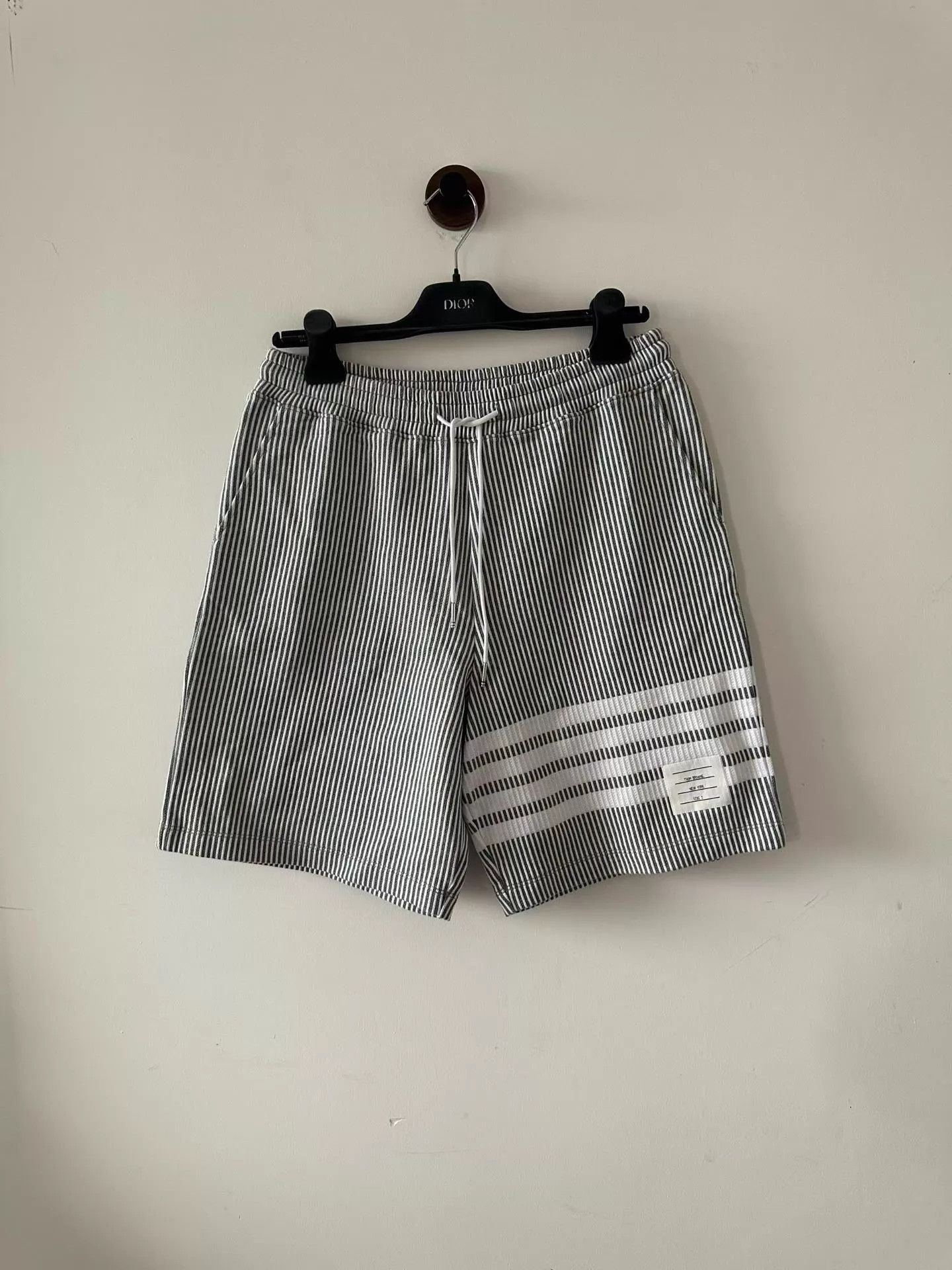 Thom Browne Thom Browne Stripe Short 2 New Size 26" / US 2 / IT 38 - 1 Thumbnail