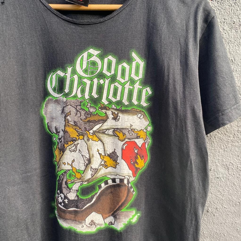 Band Tees Thrashed Faded Y2K Good Charlotte Band Tee Size US M / EU 48-50 / 2 - 2 Thumbnail