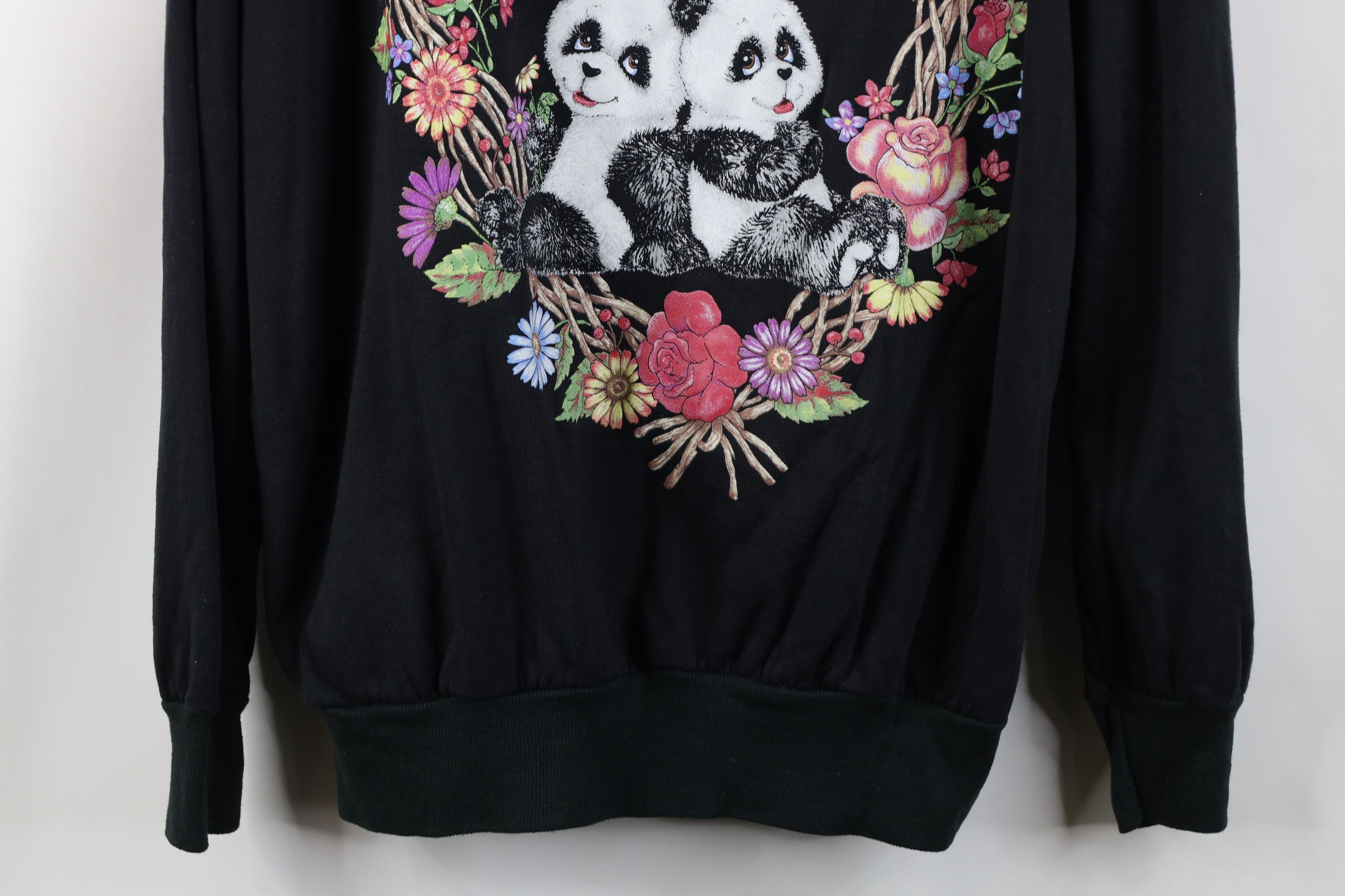 Vintage Vintage 90s Streetwear Bear Heart Collared Sweatshirt USA Size L / US 10 / IT 46 - 3 Thumbnail