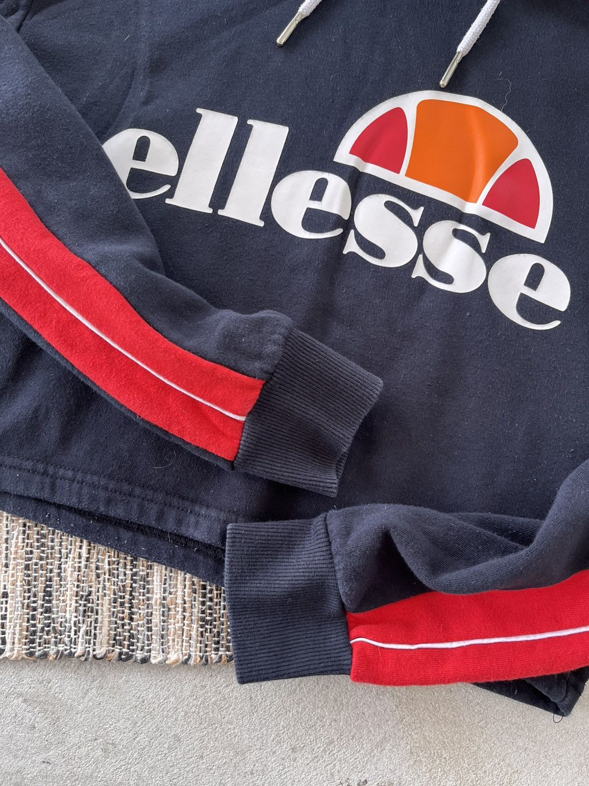 Ellesse × Vintage Vintage Ellesse Crop Top Hoodie Navy Red Center Logo Y2K Size S / US 4 / IT 40 - 6 Thumbnail
