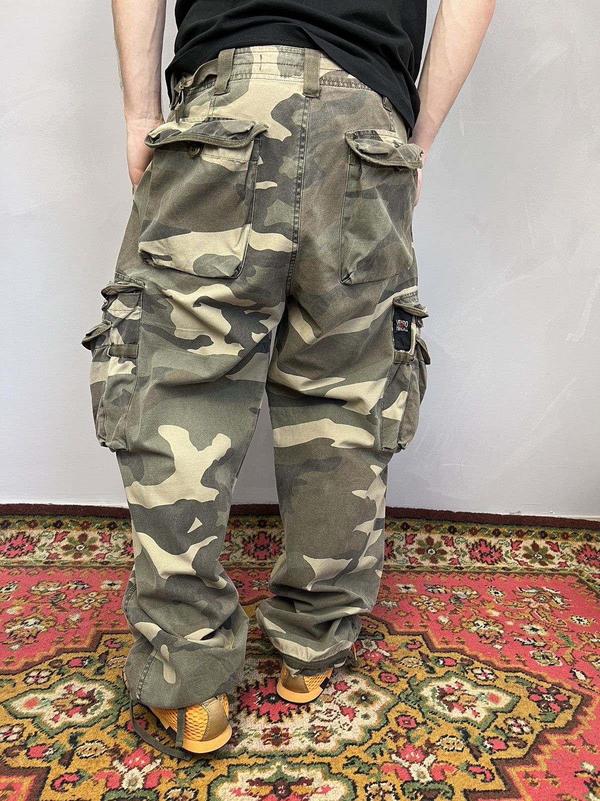 Japanese Brand × Vintage Crazy Vintage Y2K/2000s Real Tree Camo Skater Cargo Pants! Size US 32 / EU 48 - 16 Thumbnail