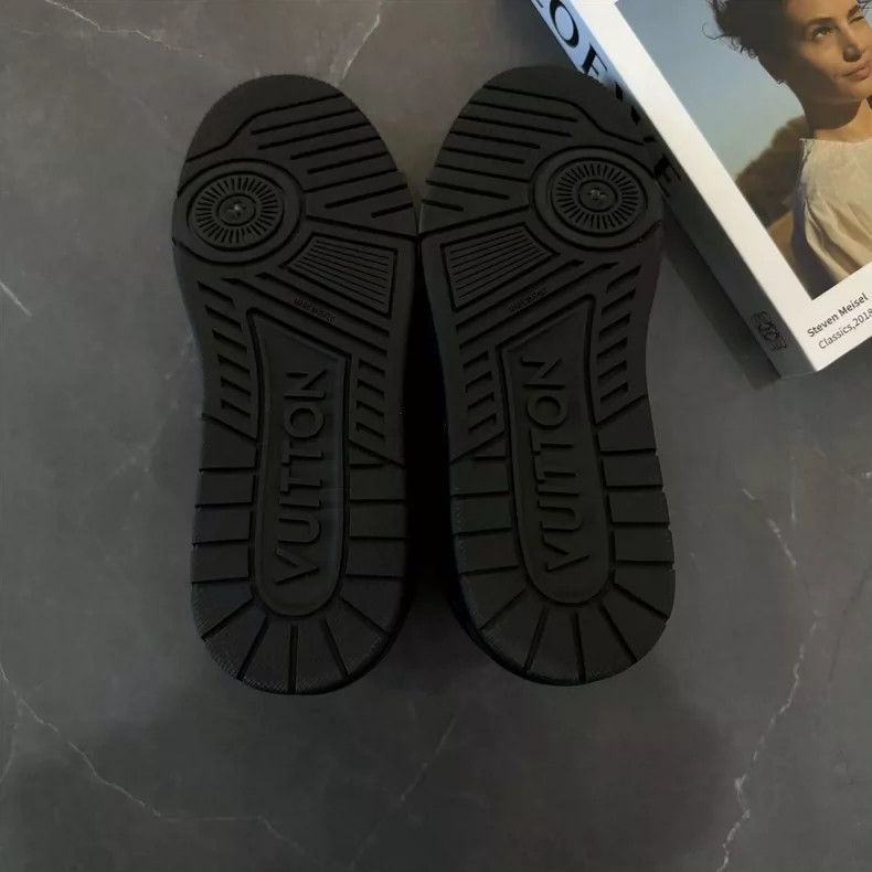 Louis Vuitton Louis Vuitton Black Trainer Size 41-2507 Size US 8 / EU 41 - 3 Thumbnail