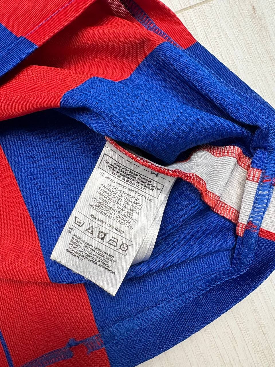 Adidas Bayern Munchen #9 Lewandowski Soccer jersey Size US M / EU 48-50 / 2 - 6 Thumbnail