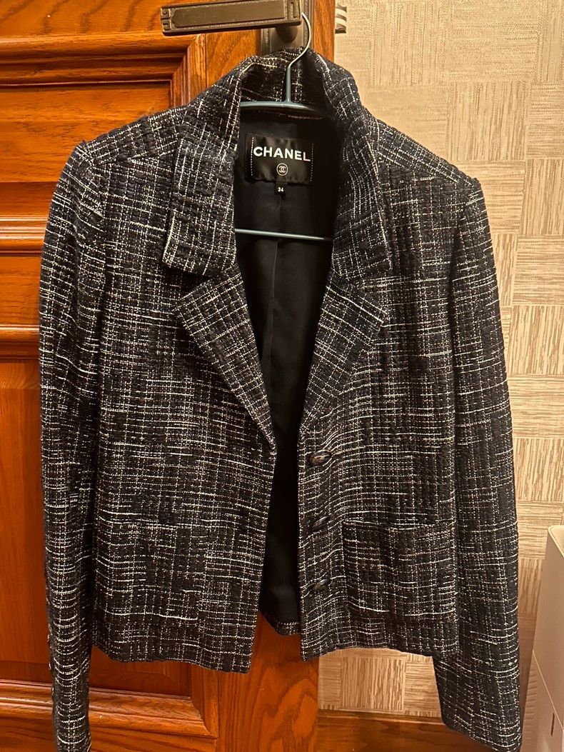 Chanel ChanelSuit 2503-Nextarrow Size 4XL / US 24-26 - 1 Thumbnail
