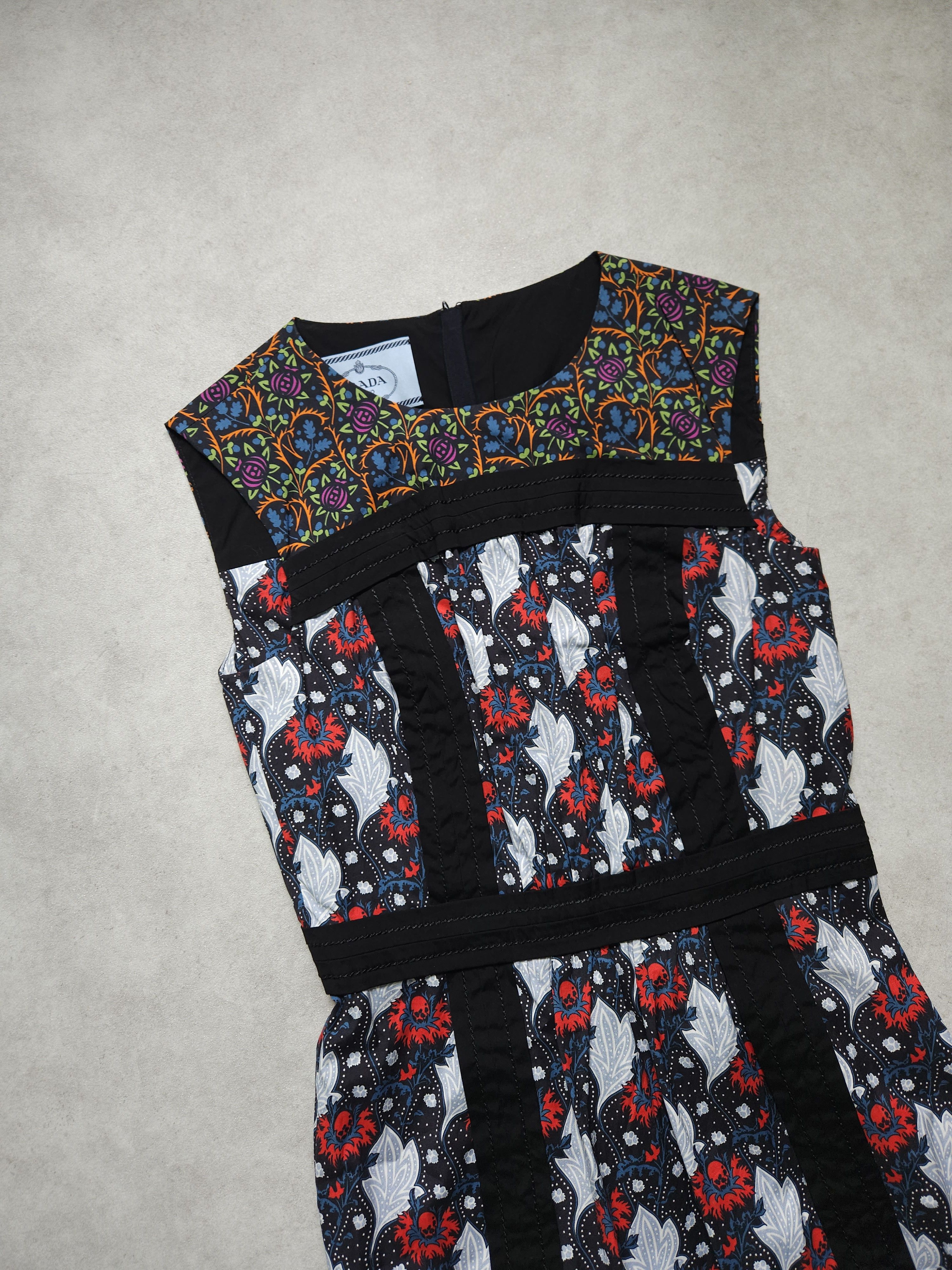 Prada SS2015 Holliday & Brown prada floral sleeveless midi dress Size XS / US 0-2 / IT 36-38 - 4 Thumbnail