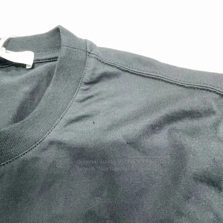 Givenchy Givenchy Men's Shark Print Short-Sleeve T-Shirt. Size US XS / EU 42 / 0 - 7 Thumbnail