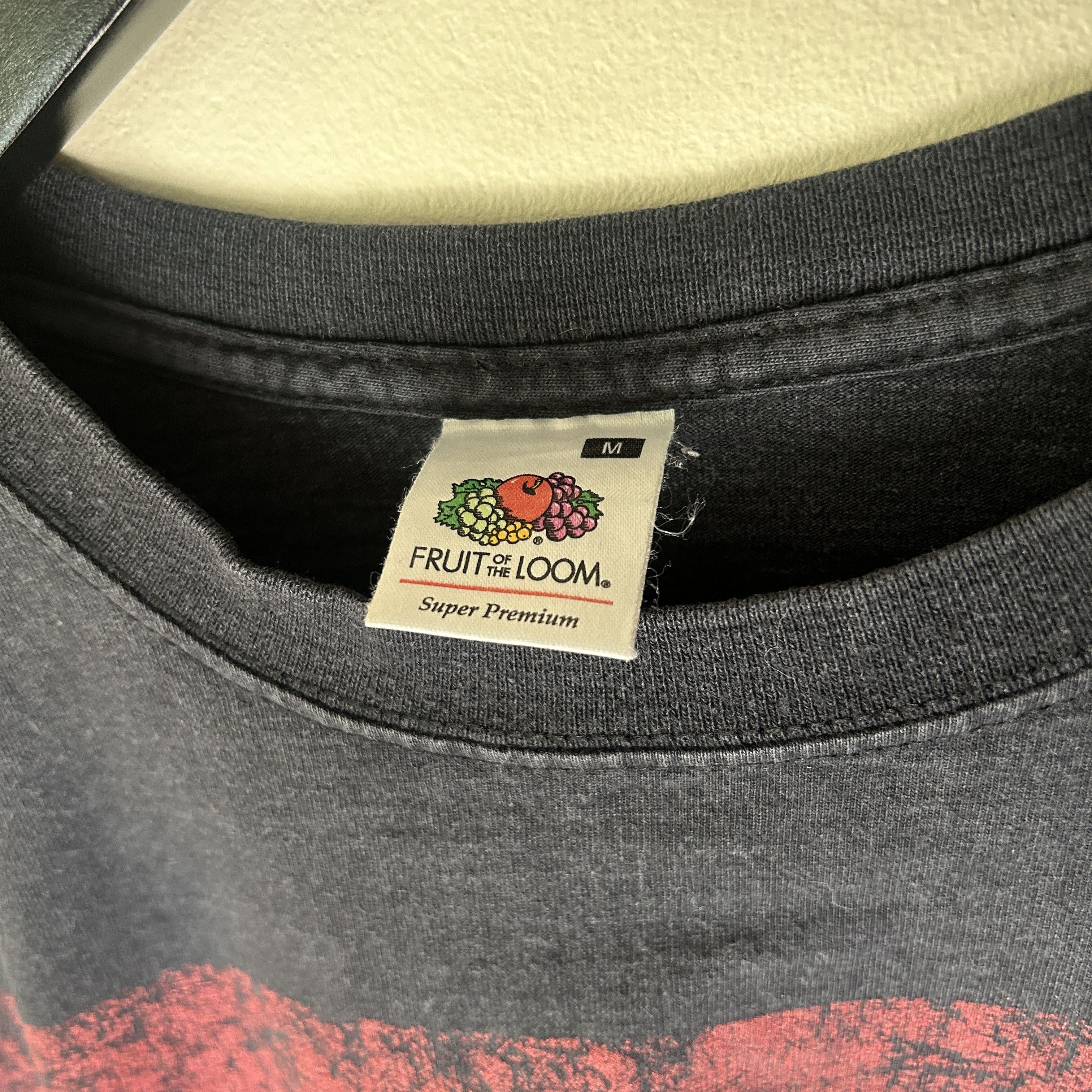 Vintage Vintage A Nightmare On Elm Street Horror Movie T-shirt Size US M / EU 48-50 / 2 - 3 Thumbnail