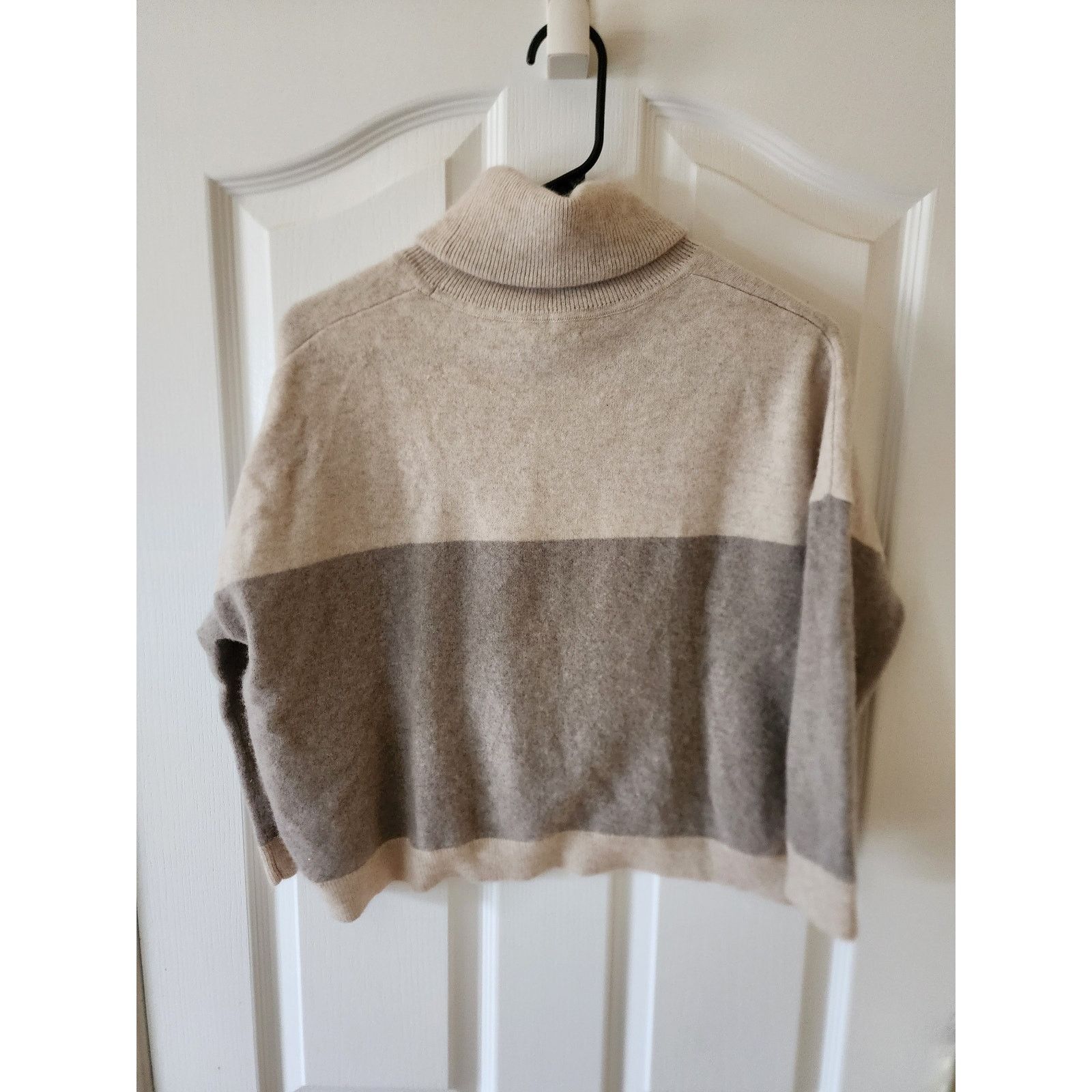 Hobbs London Hobbs London Color Block 100% Cashmere Sweater NWOT XS Boxy Size XS / US 0-2 / IT 36-38 - 3 Thumbnail