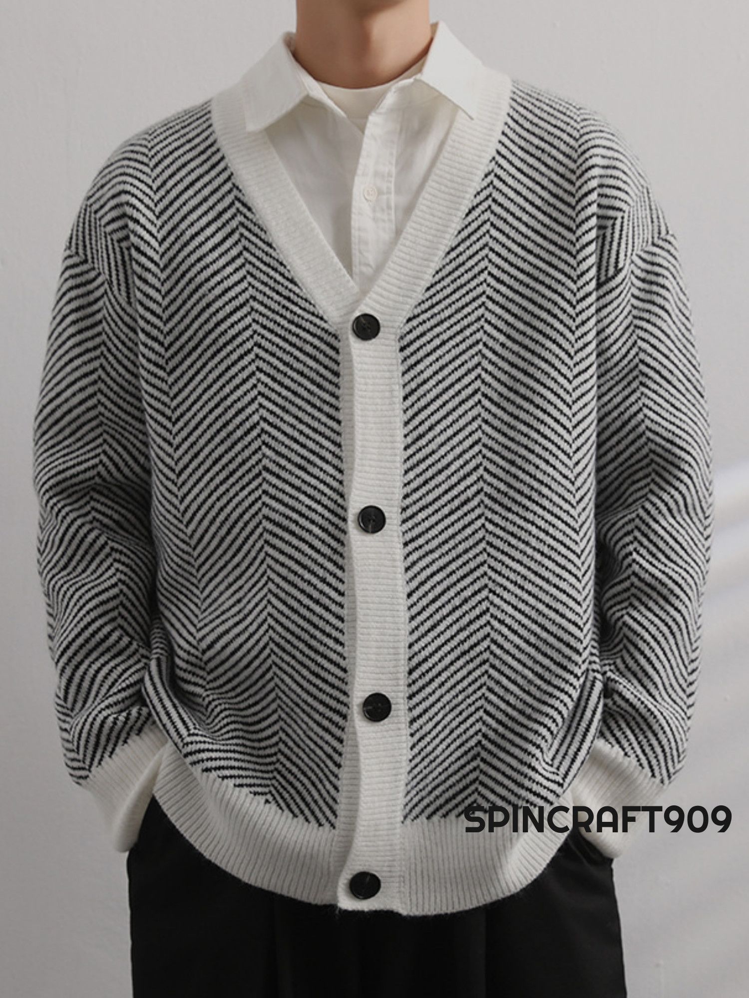 Other Patterned V Neck Button Cardigan Sweater Size US M / EU 48-50 / 2 - 3 Thumbnail