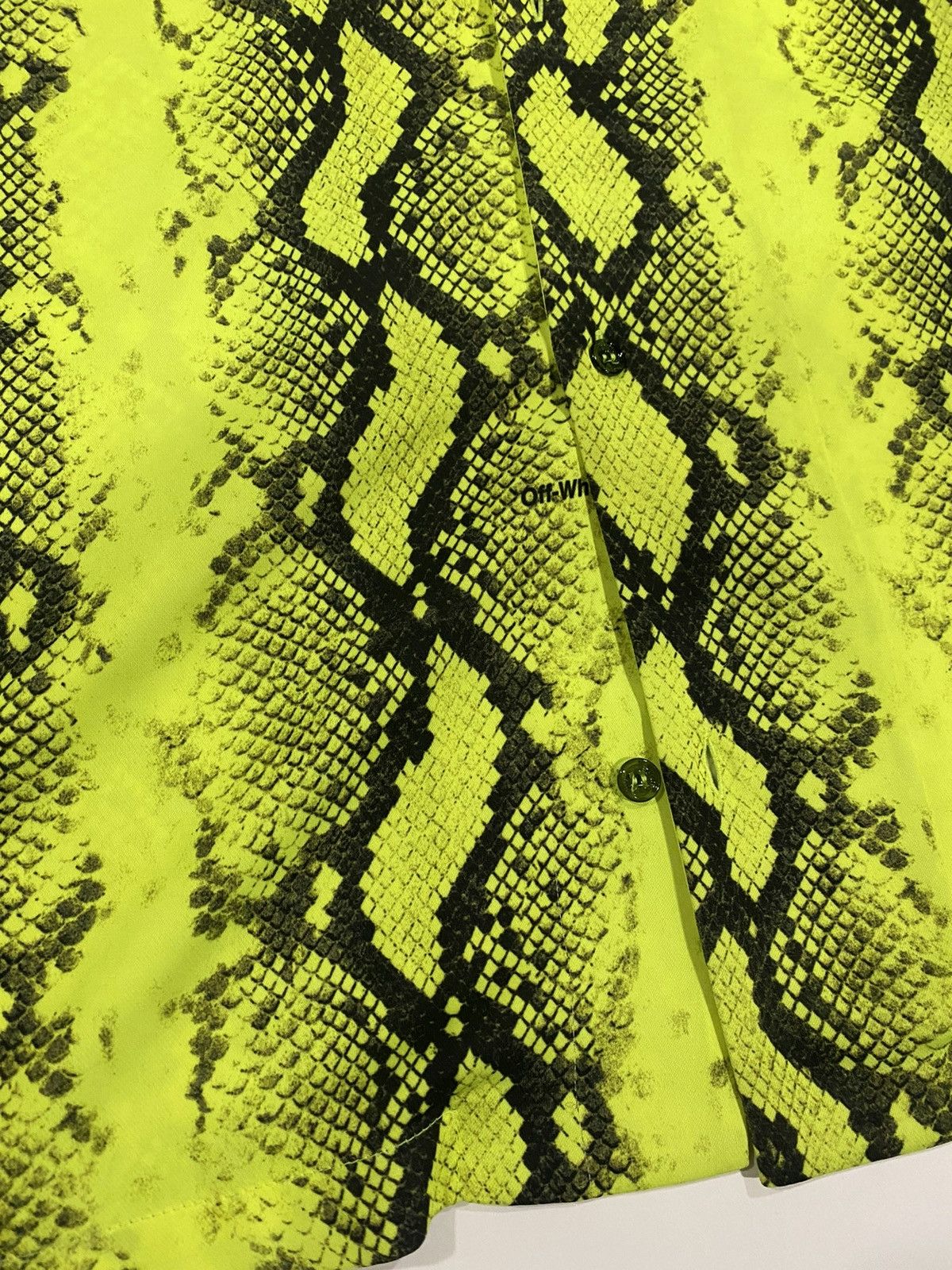 Off-White Off-White Snake Skin Print Button Up Shirt Size US S / EU 44-46 / 1 - 4 Thumbnail