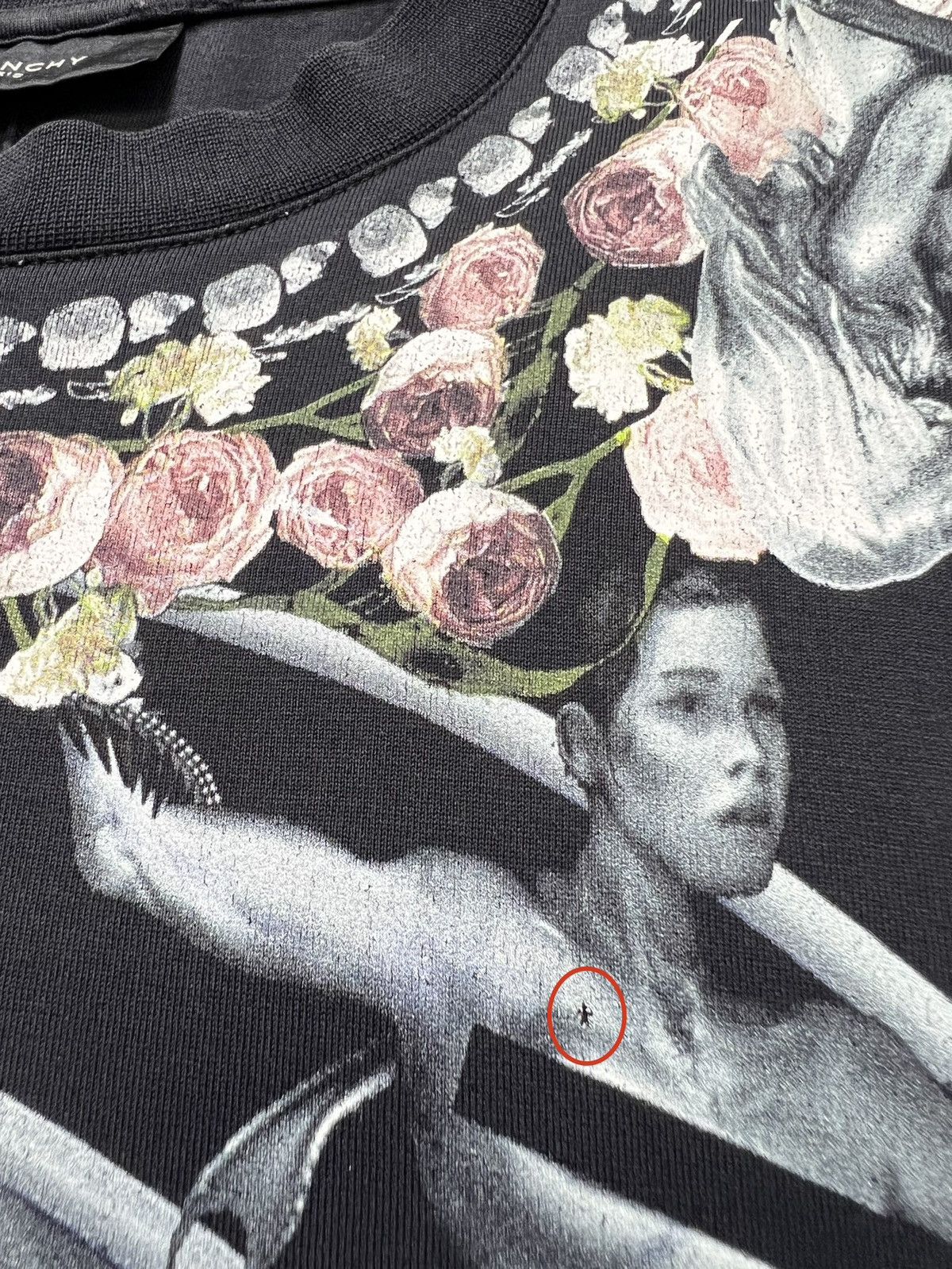 Givenchy Givenchy - S/S 14’ - Shark and Mermaid T-Shirt Size US XXS / EU 40 - 14 Thumbnail