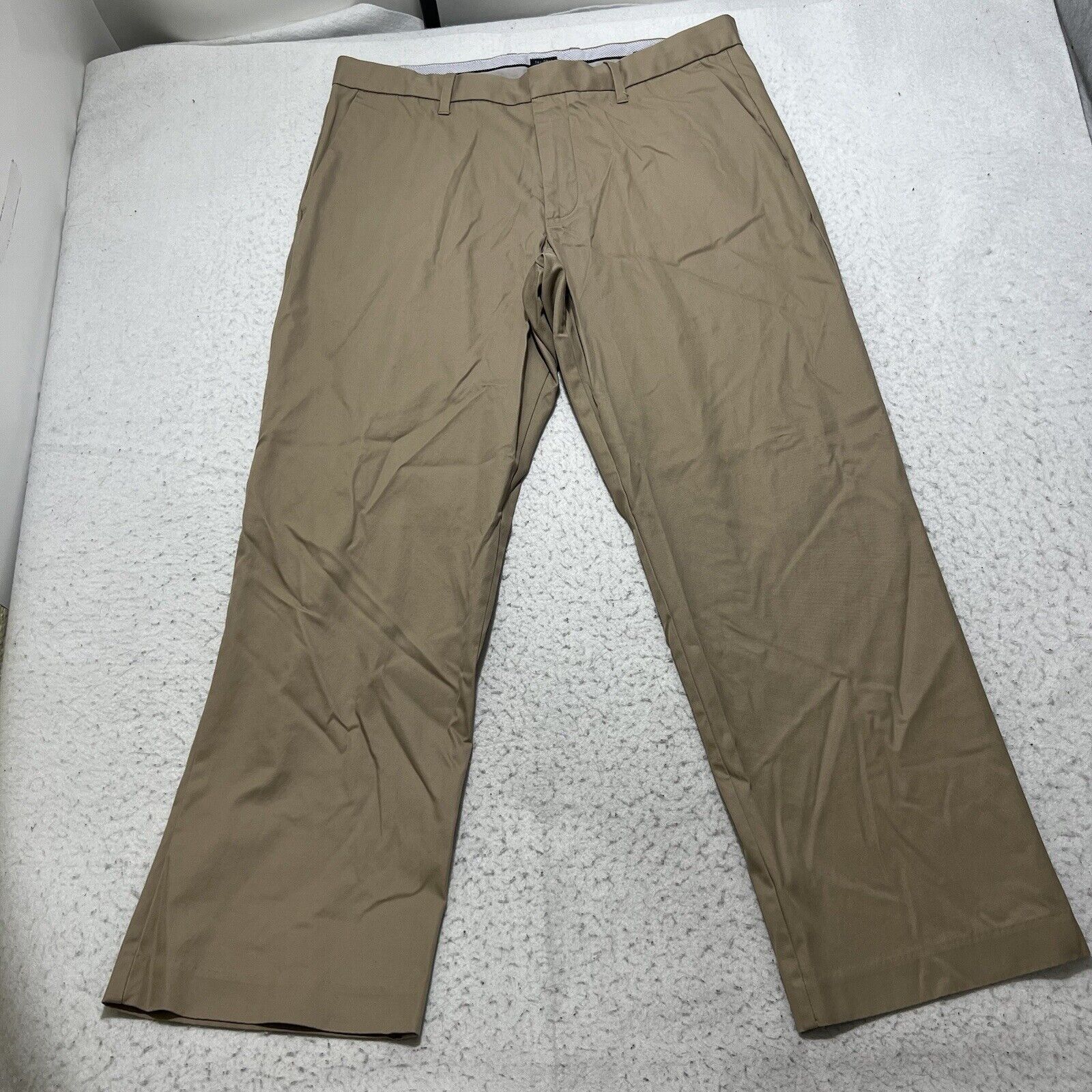 Gap GAP 34x29 Khaki Flat Front Pants Tan Brown Workwear Slacks Size US 34 / EU 50 - 1 Thumbnail