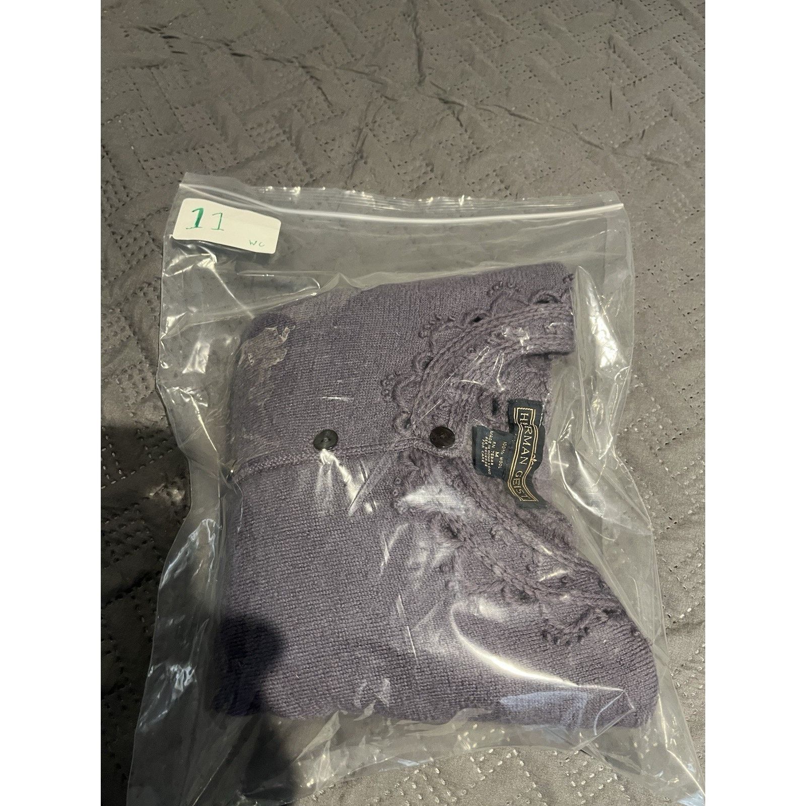 Other Vtg Herman Geist women's M purple 100% wool cardigan sweater Size M / US 6-8 / IT 42-44 - 10 Thumbnail