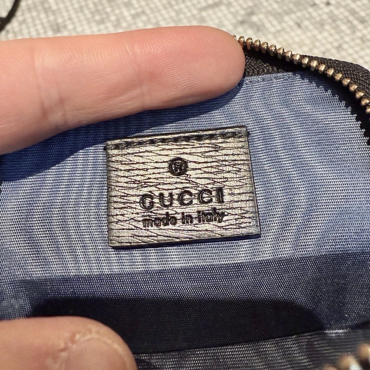 Gucci Gucci Geometric G Zip-Around Coin Purse Size ONE SIZE - 12 Thumbnail