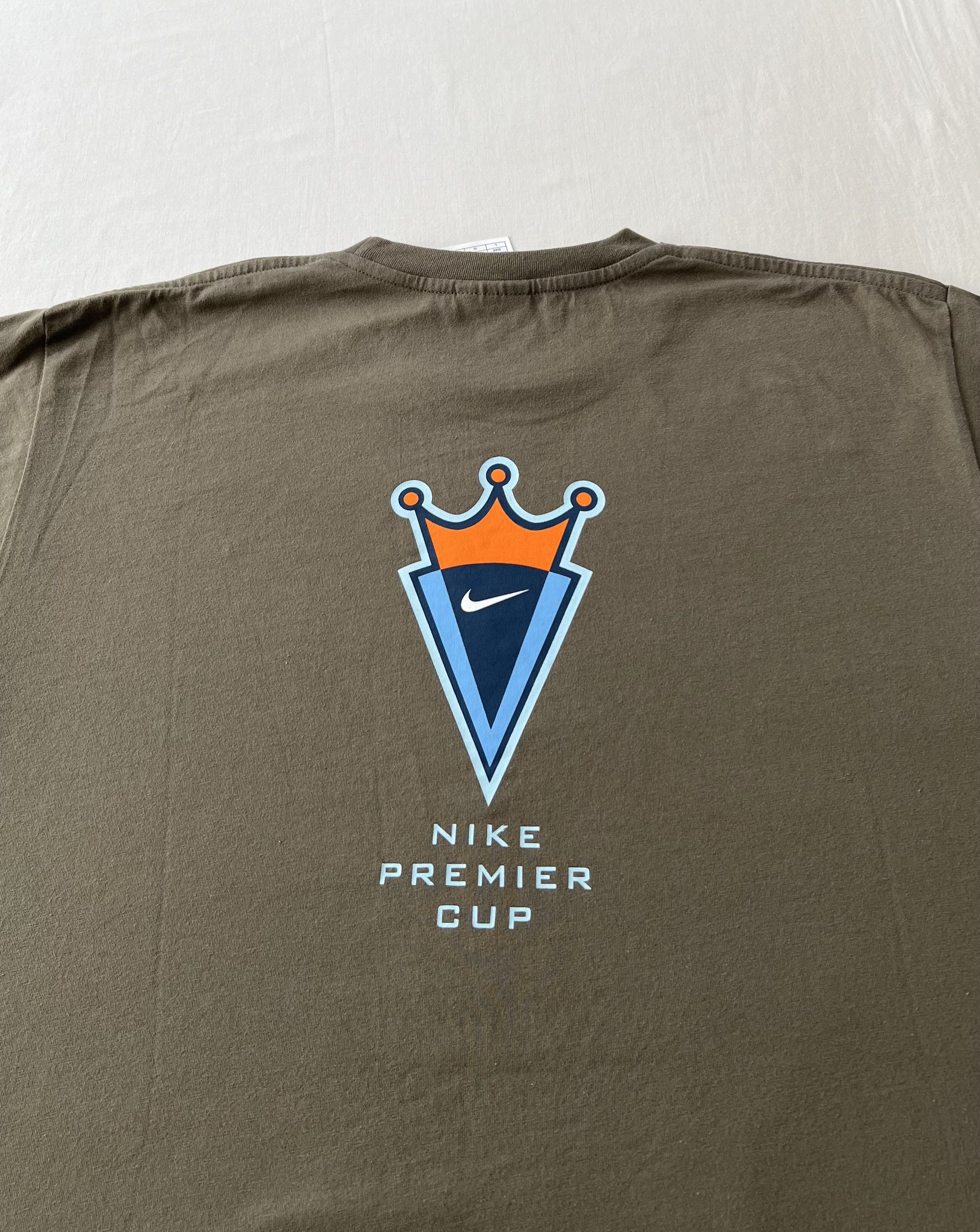 Nike Vintage 90s Nike Premier Cup Soccer Football T-shirt Size US L / EU 52-54 / 3 - 8 Thumbnail