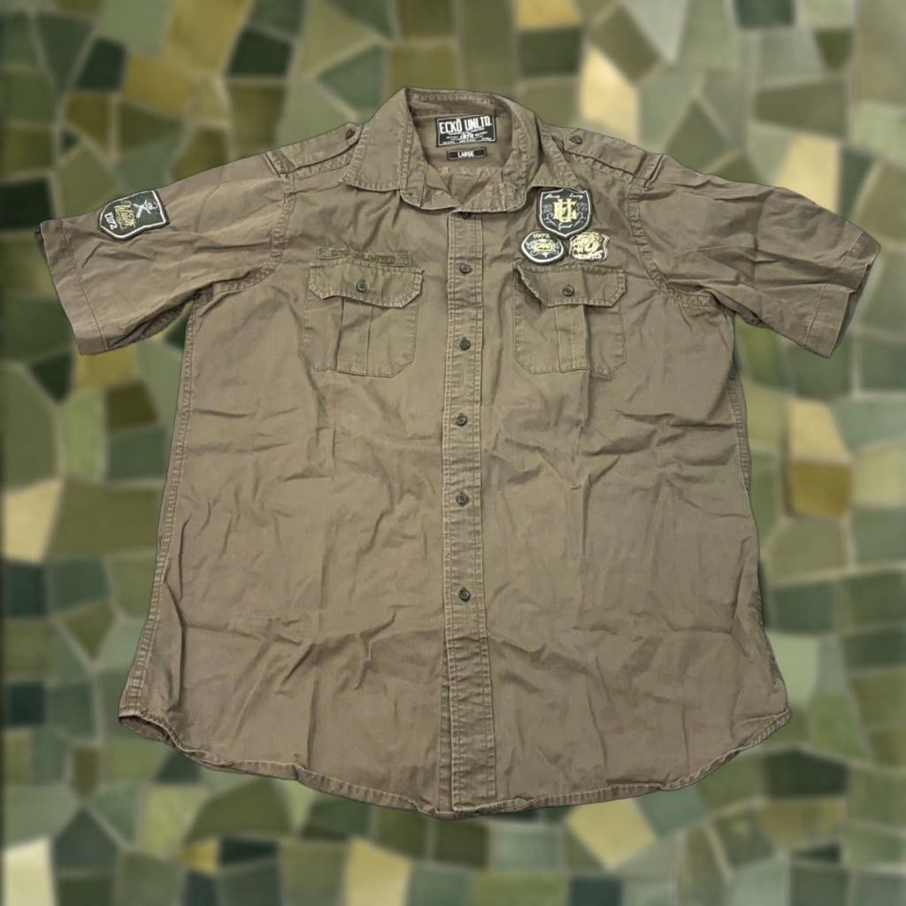 Ecko Unltd. VINTAGE Ecko Unltd Shirt Men L Brown Military Patches 90s Grunge 2K Short Sleeve Brown Mens L Button-Up Collared Shirt Size US L / EU 52-54 / 3 - 1 Thumbnail