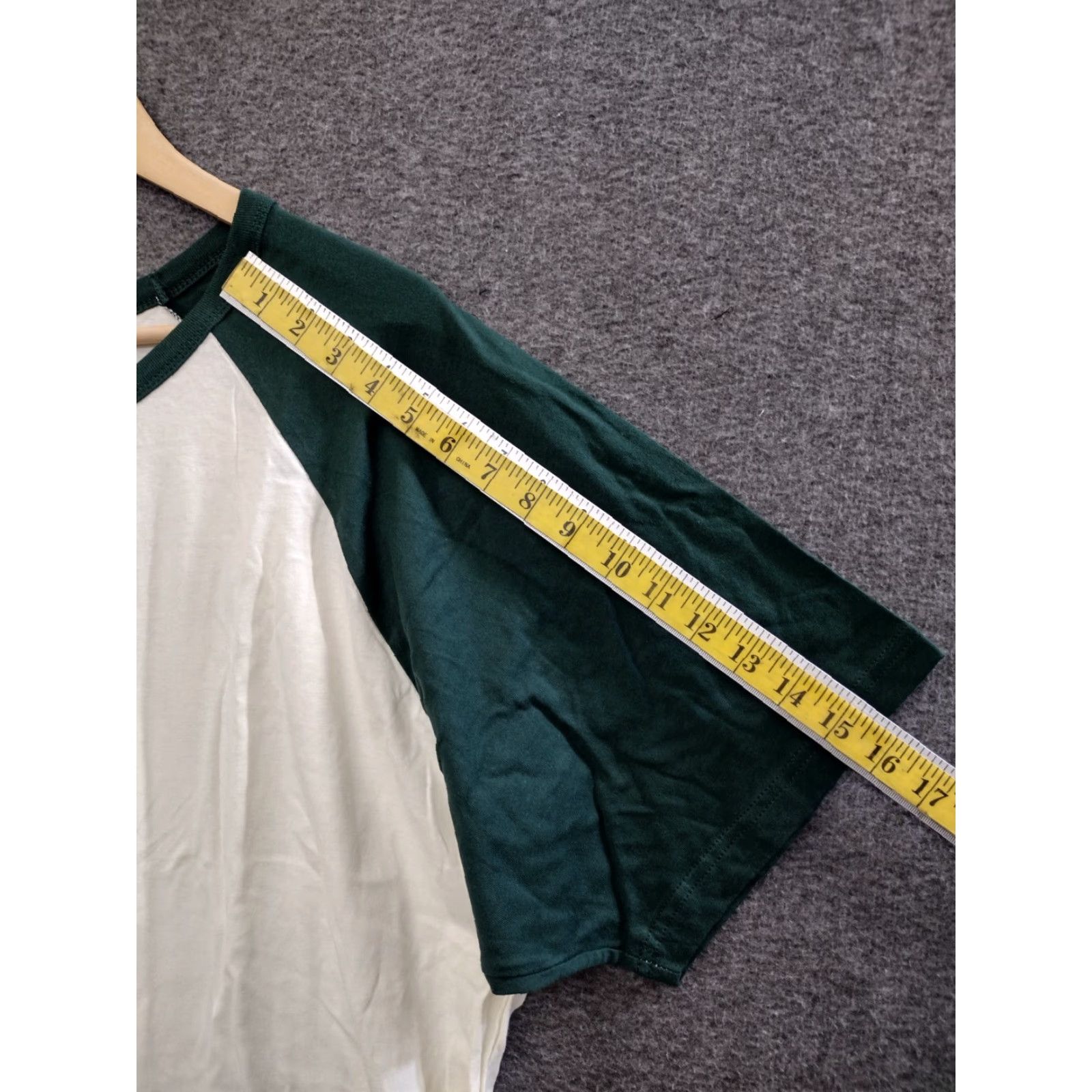 Next Level Next Level Raglan T-Shirt Colorblock Adult 3XL Green/White Crew Neck Short Sleeve 80s Unisex Mens Womens Size US XXL / EU 58 / 5 - 5 Thumbnail