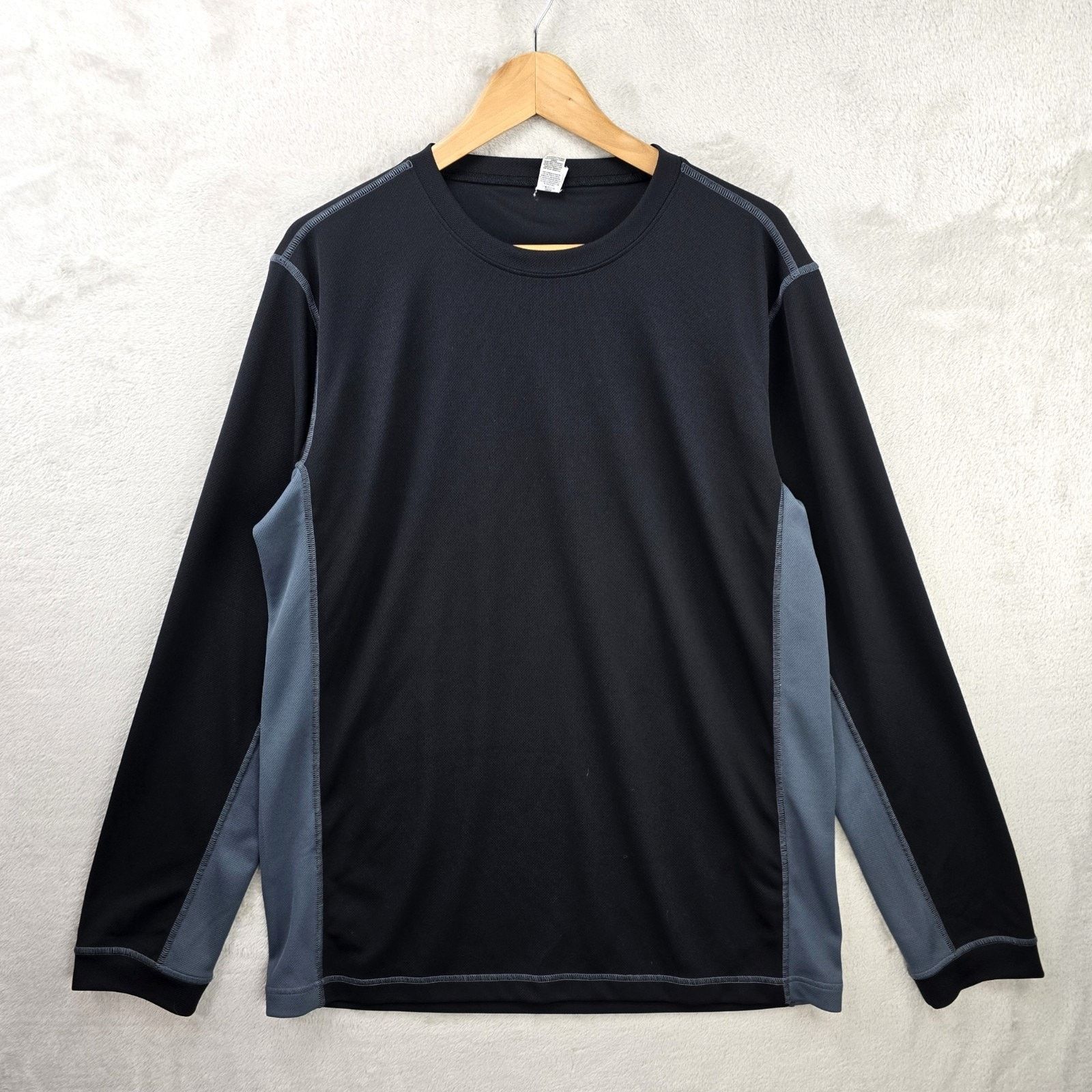 Alo Alo Yoga Long Sleeve Shirt Mens Large Black Gray Gym Active Size US L / EU 52-54 / 3 - 1 Thumbnail