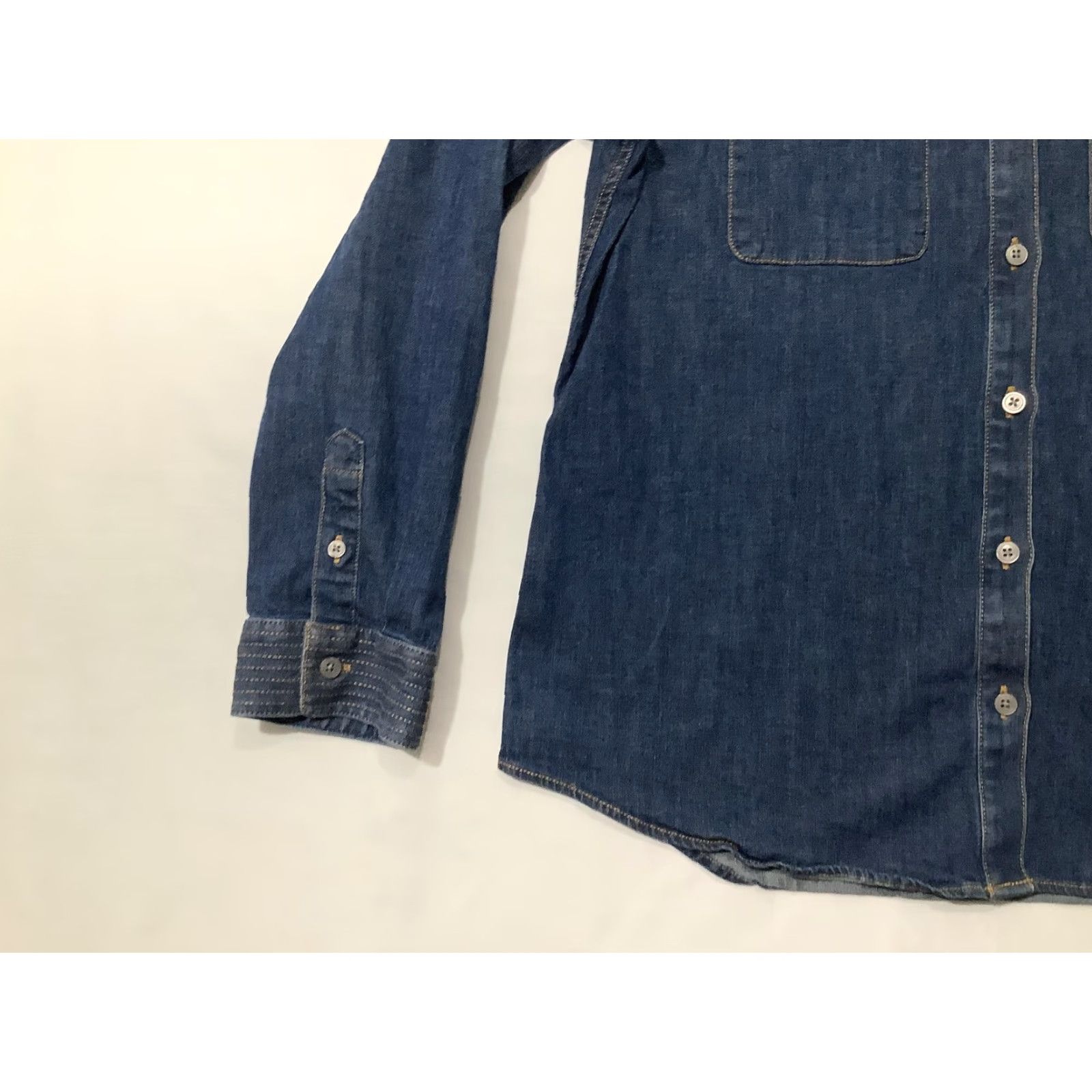 UNTUCKit UNTUCKit Shirt Womens 12 Blue Denim Jenna Button Front Long Sleeve Western Yoke UNTUCKit Shirt Women Denim Button-Up Casual Size XL / US 12-14 / IT 48-50 - 3 Thumbnail
