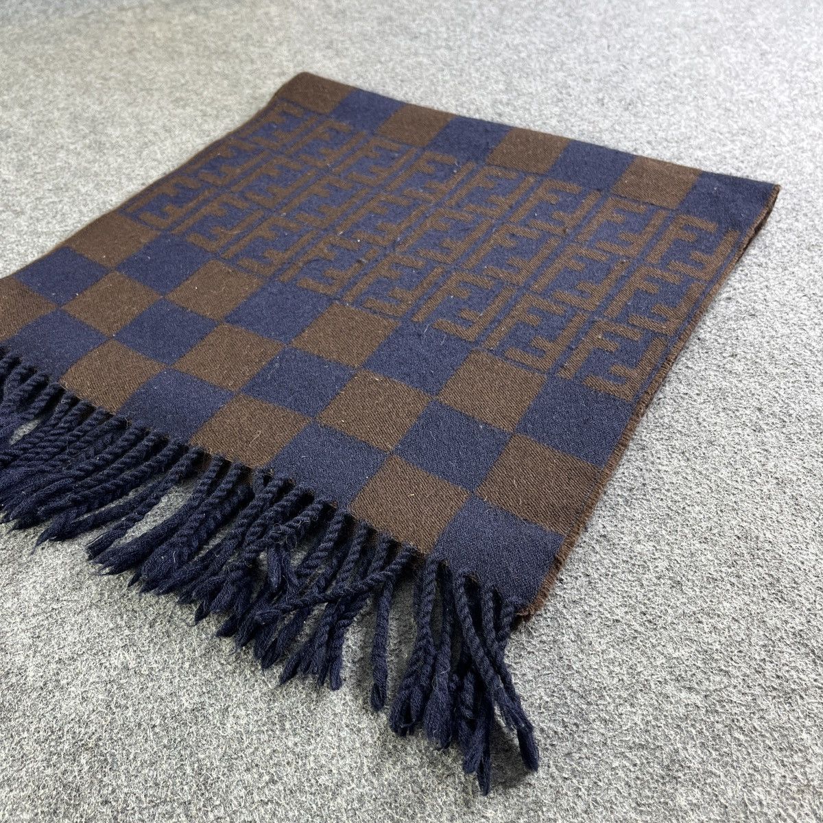 Fendi Fendi Wool Scarf / Muffler / Neckwear T809 Size ONE SIZE - 5 Thumbnail