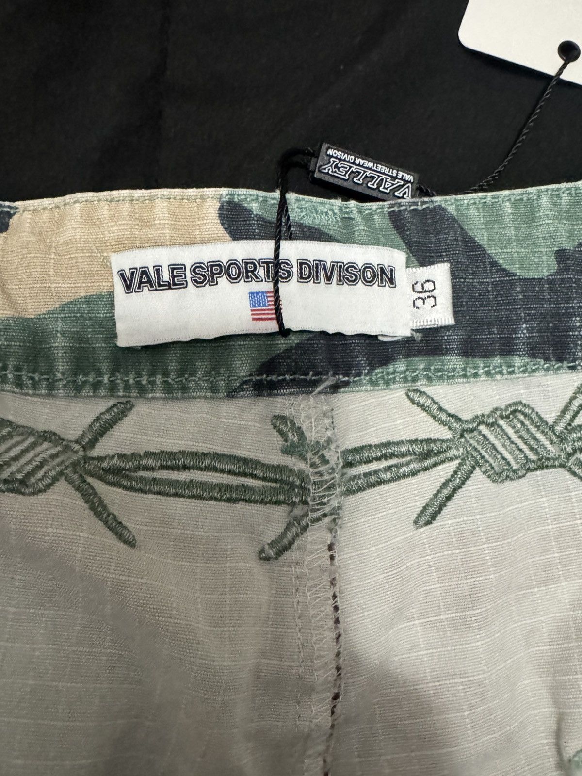 Vale Vale Lives Camo shorts Size US 36 / EU 52 - 3 Thumbnail