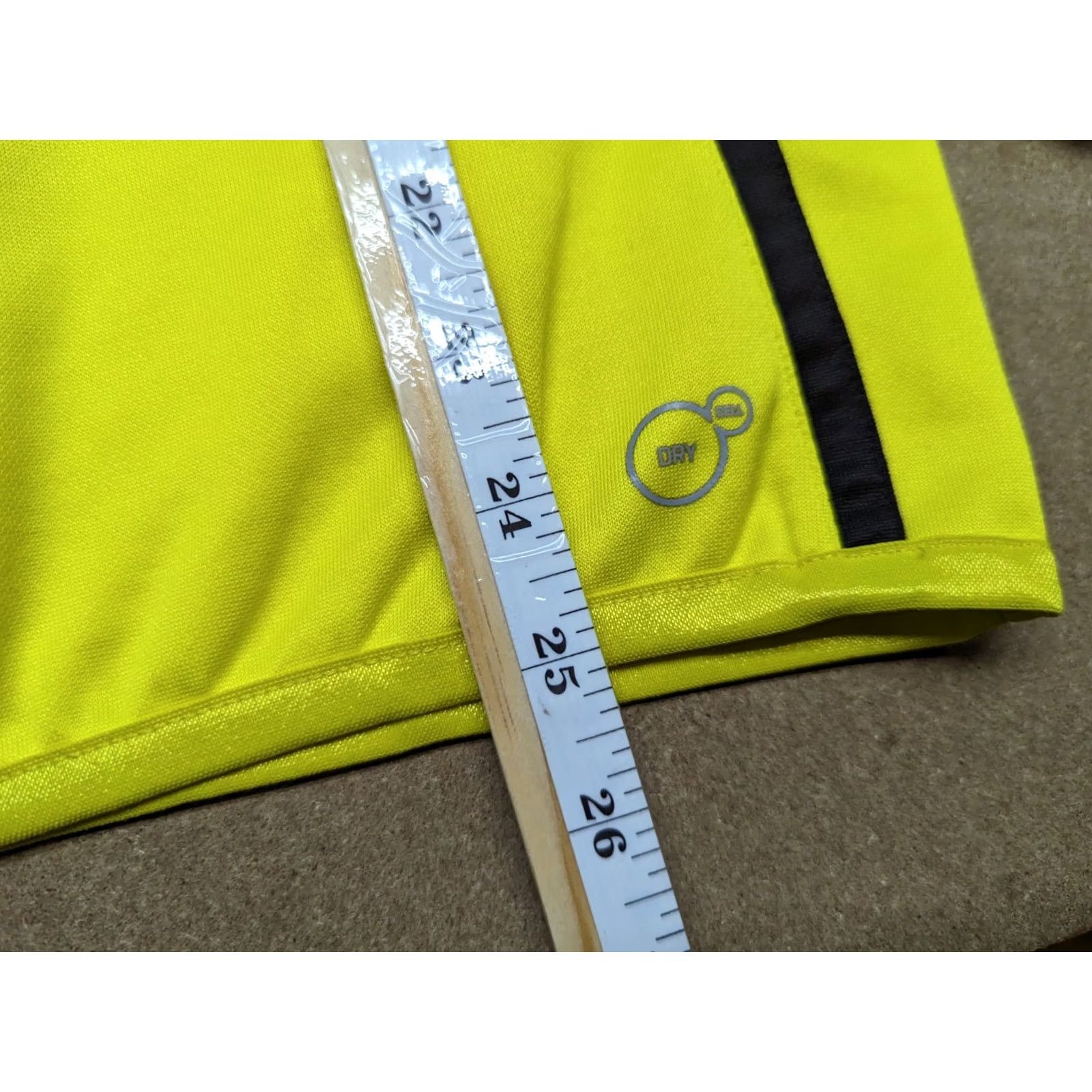 Puma Puma Dortmund 2013-2014 Mens Jacket Small Staff Issue Training Shirt Jersey Quick Dry Water Resistant Yellow Activewear Football Mens Size US S / EU 44-46 / 1 - 5 Thumbnail