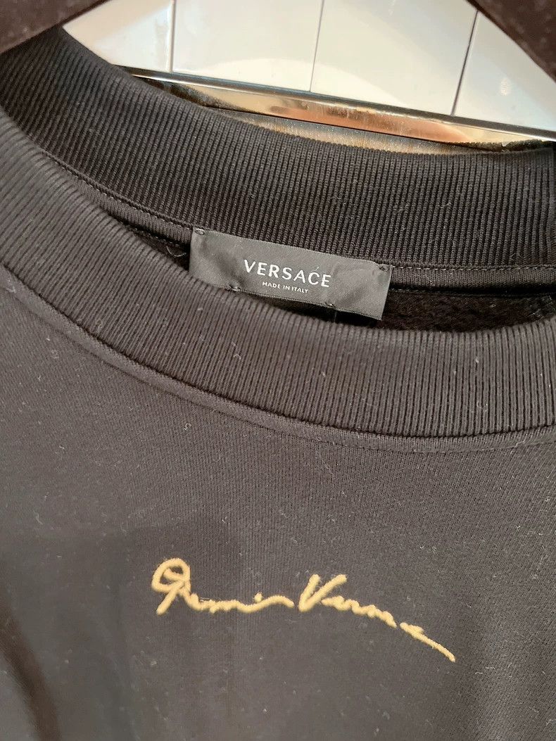 Versace Versace Gold embroidered black sweatshirt Size L / US 10 / IT 46 - 2 Thumbnail