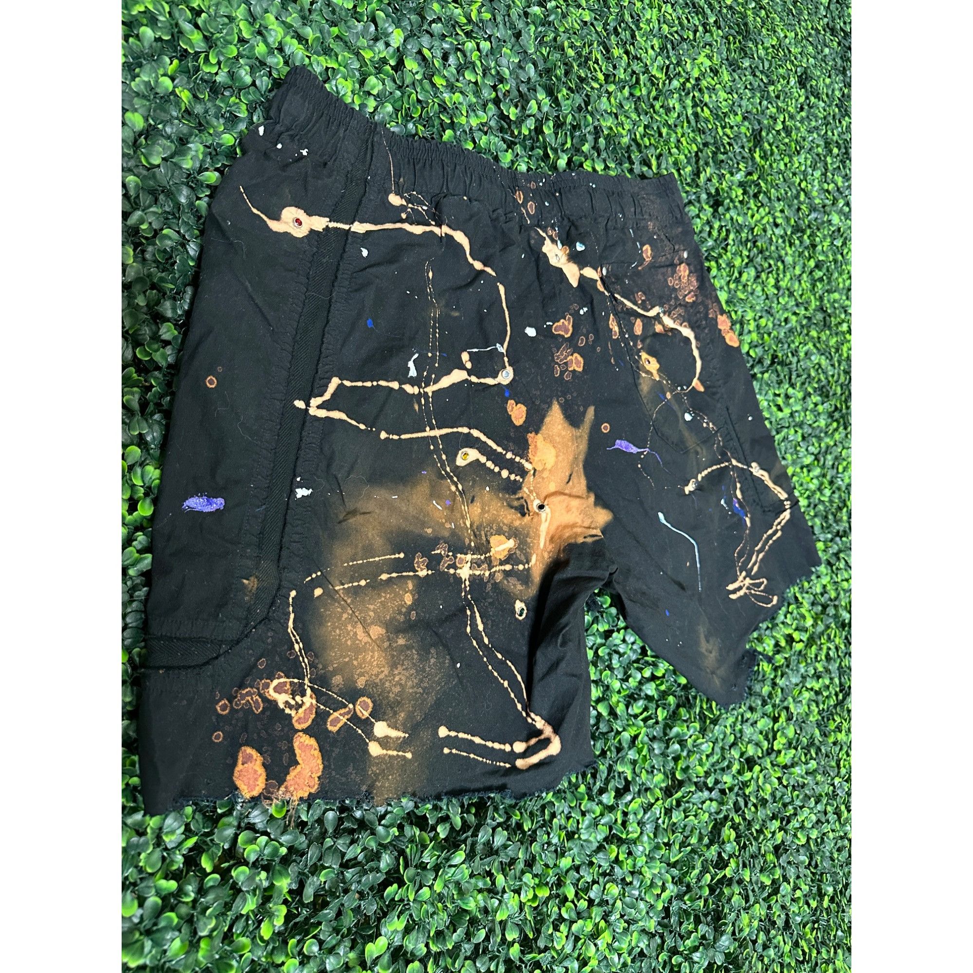 Handmade × John Elliott DRO Lab Custom 1/1 ART x John Elliott Distressed Shorts Size US 34 / EU 50 - 11 Thumbnail